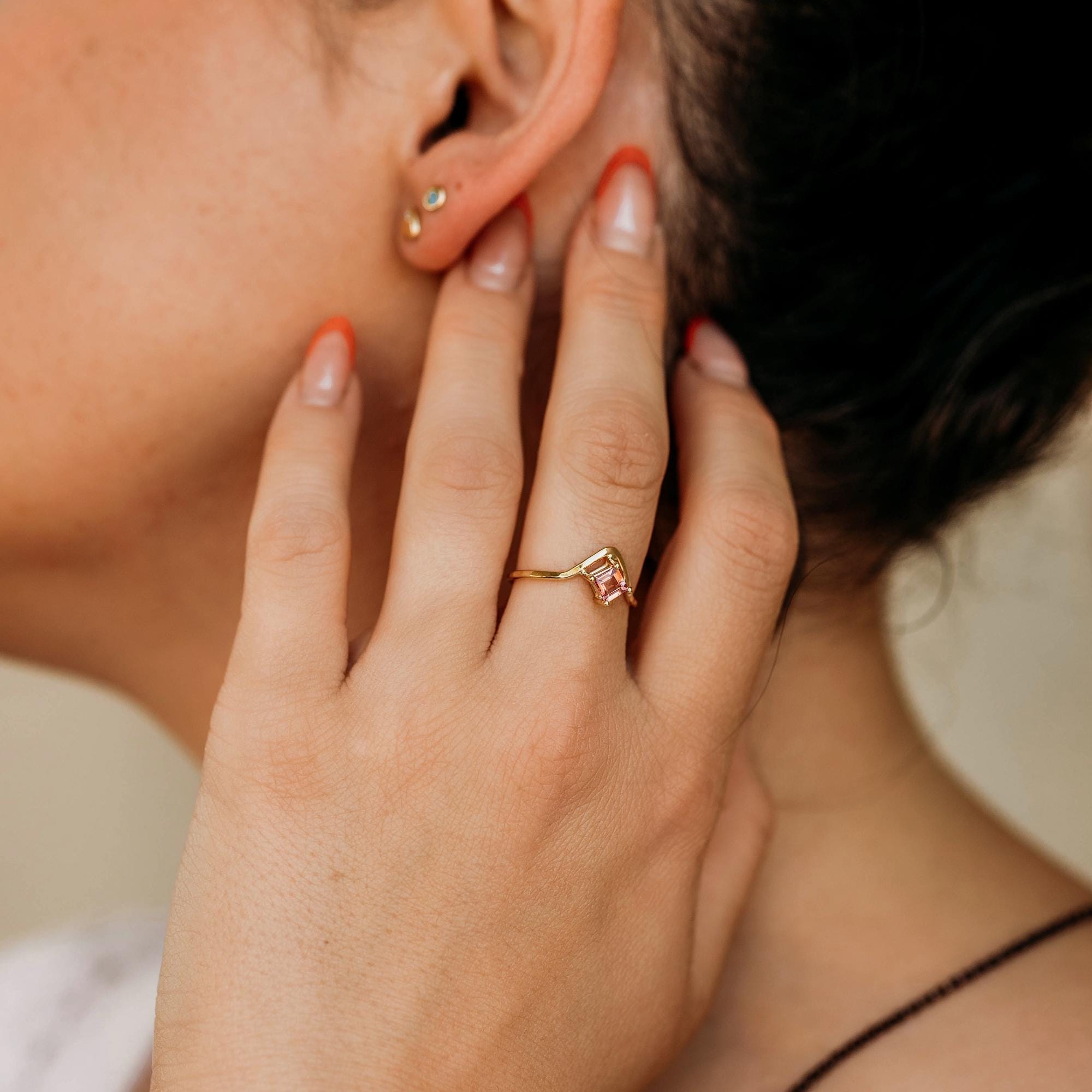 Princess Cut Pink Tourmaline Ring V Band in 14k Gold - Melt'm Jewelry