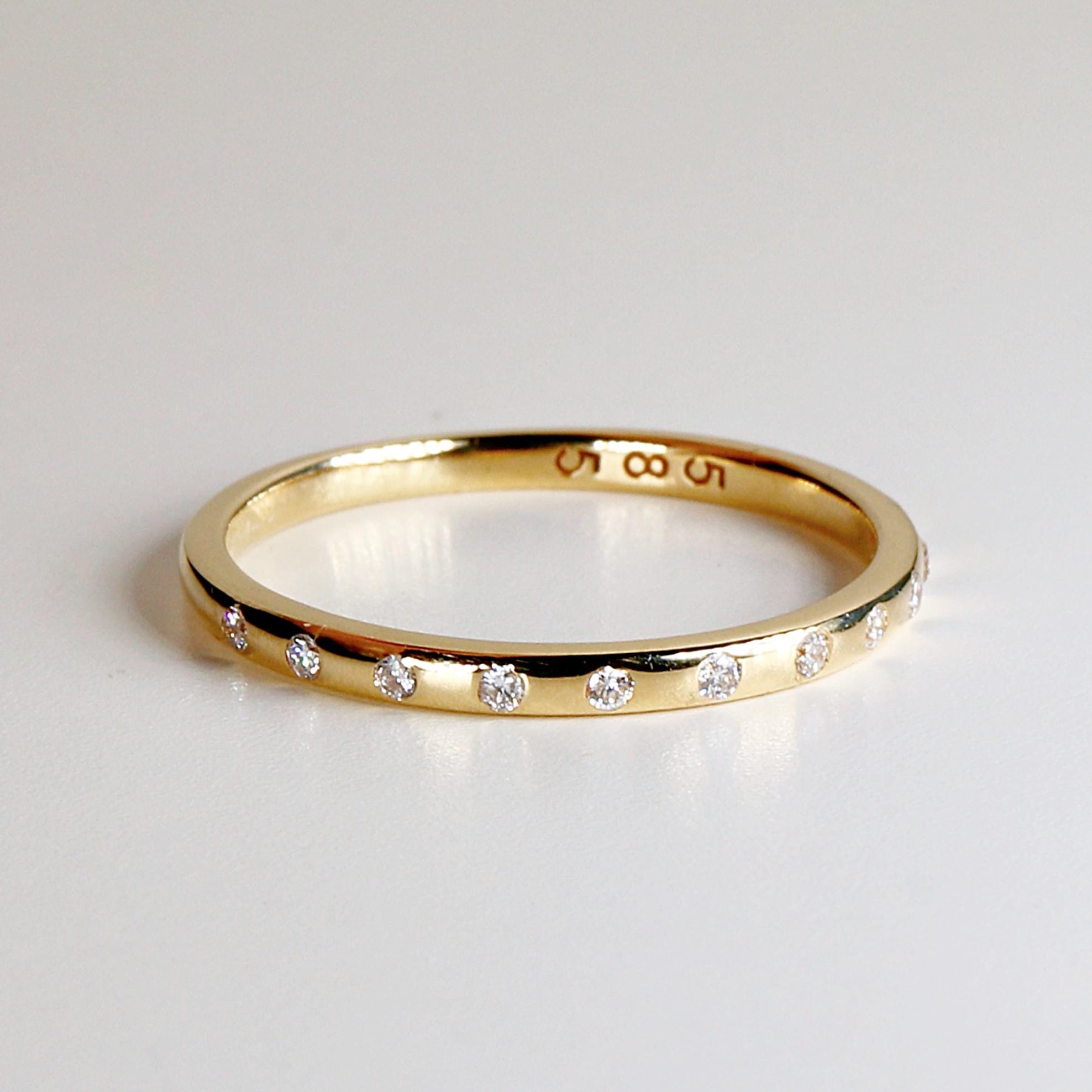 Flush Set Diamond Wedding Band - 1.5 mm - Melt'm Jewelry