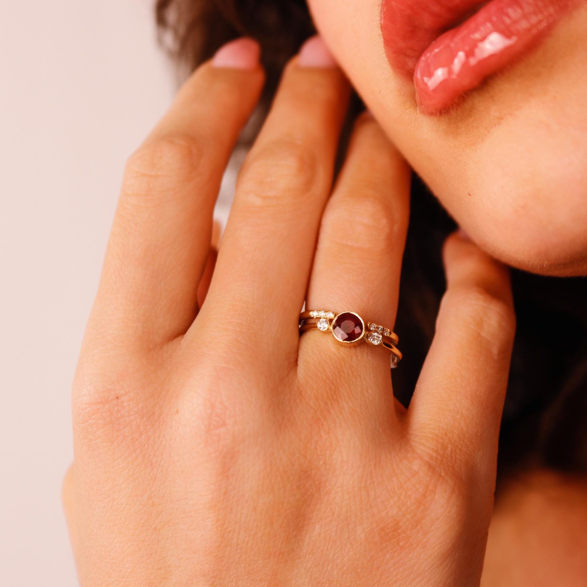 Round Red Ruby Ring 14k Solid Gold - Melt'm Jewelry