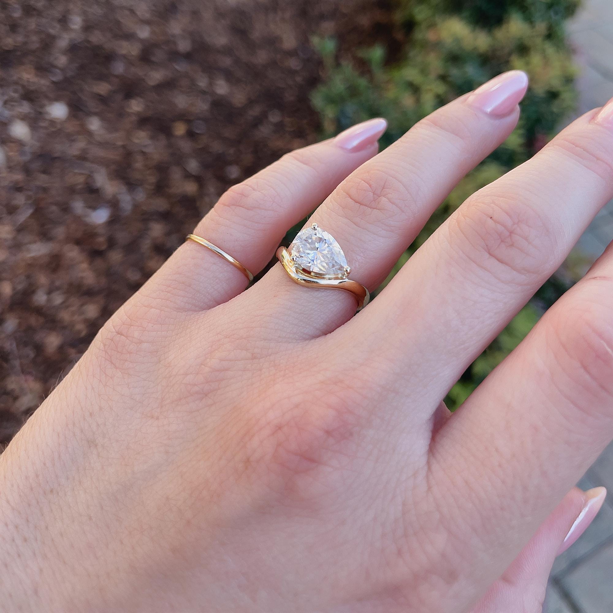 2 ct. Pear Moissanite Floating Ring 14k Gold - Melt'm Jewelry