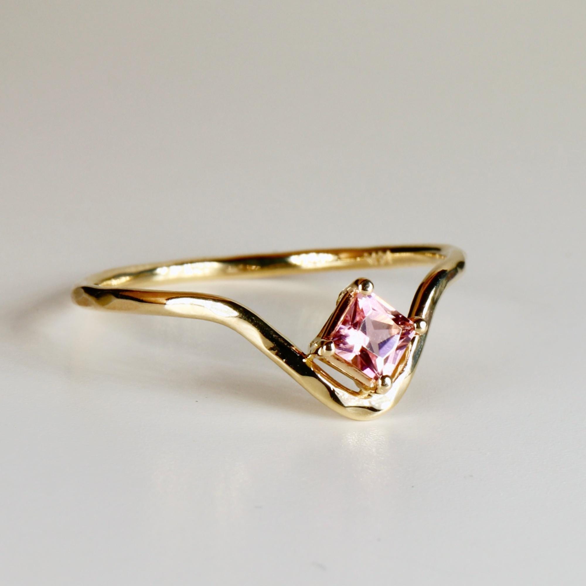 Princess Cut Pink Tourmaline Ring V Band in 14k Gold - Melt'm Jewelry