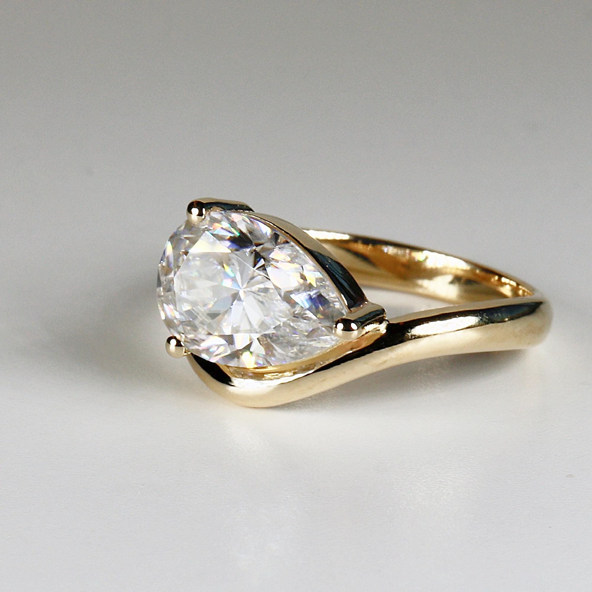 2 ct. Pear Moissanite Floating Ring 14k Gold - Melt'm Jewelry