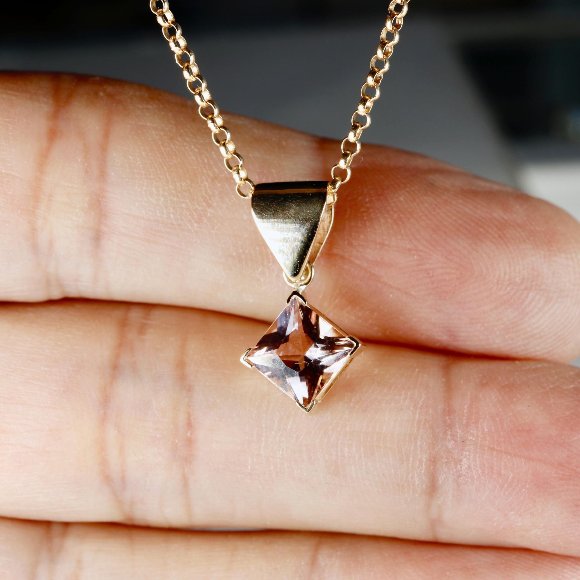 Blush Princess Morganite Necklace 14k Solid Gold, Morganite Pendant Necklace, Bridal Necklace, Gift for New Mom