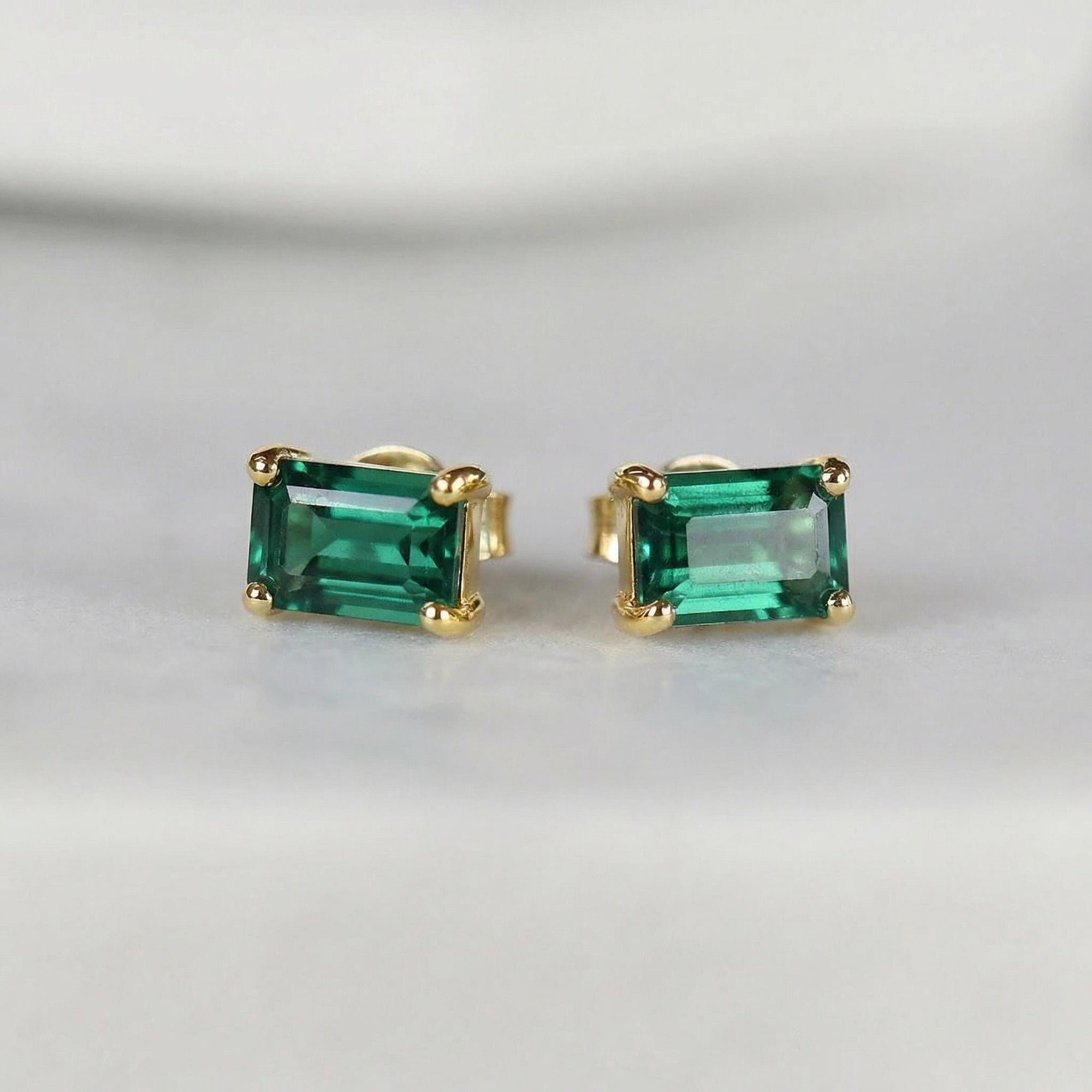 14k Gold Emerald Cut Emerald Stud Earrings - Melt'm Jewelry