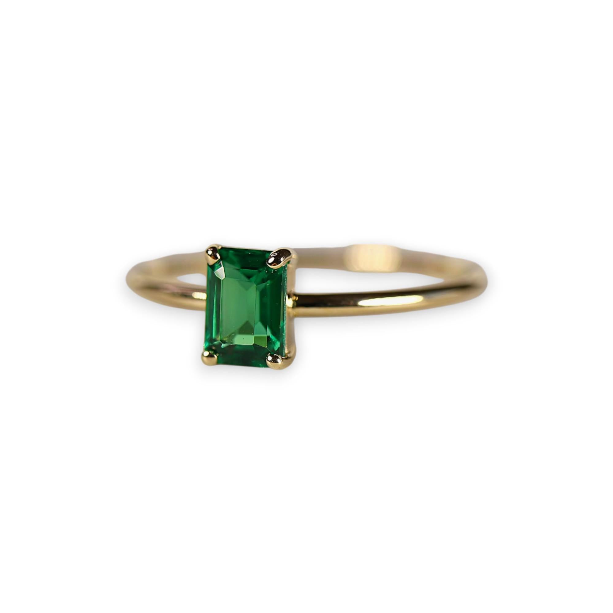 Emerald Engagement Ring 14k Gold - Melt'm Jewelry