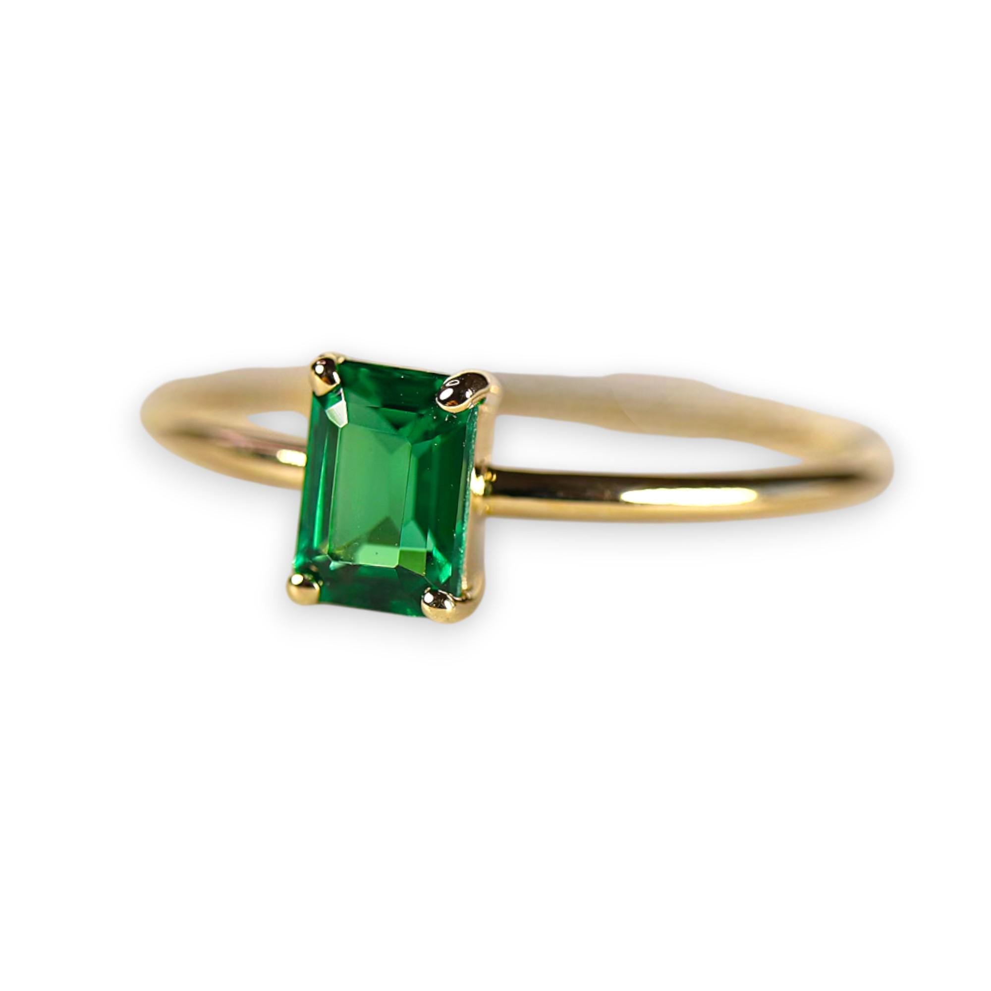 Emerald Engagement Ring 14k Gold - Melt'm Jewelry