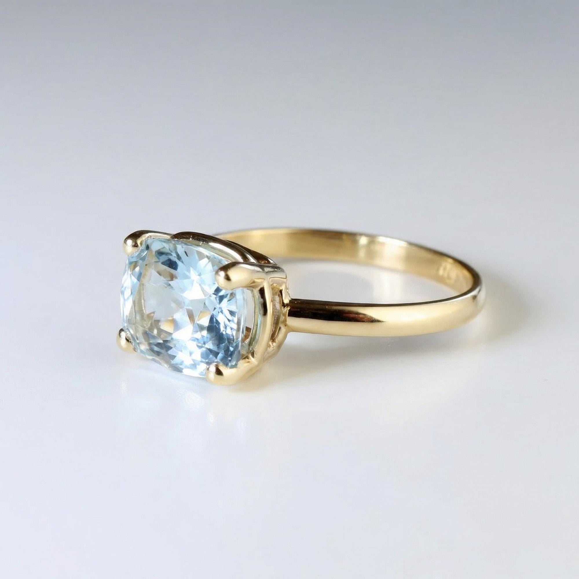 Cushion Cut Aquamarine Ring 14k Gold Aquamarine Engagement Ring - Melt'm Jewelry