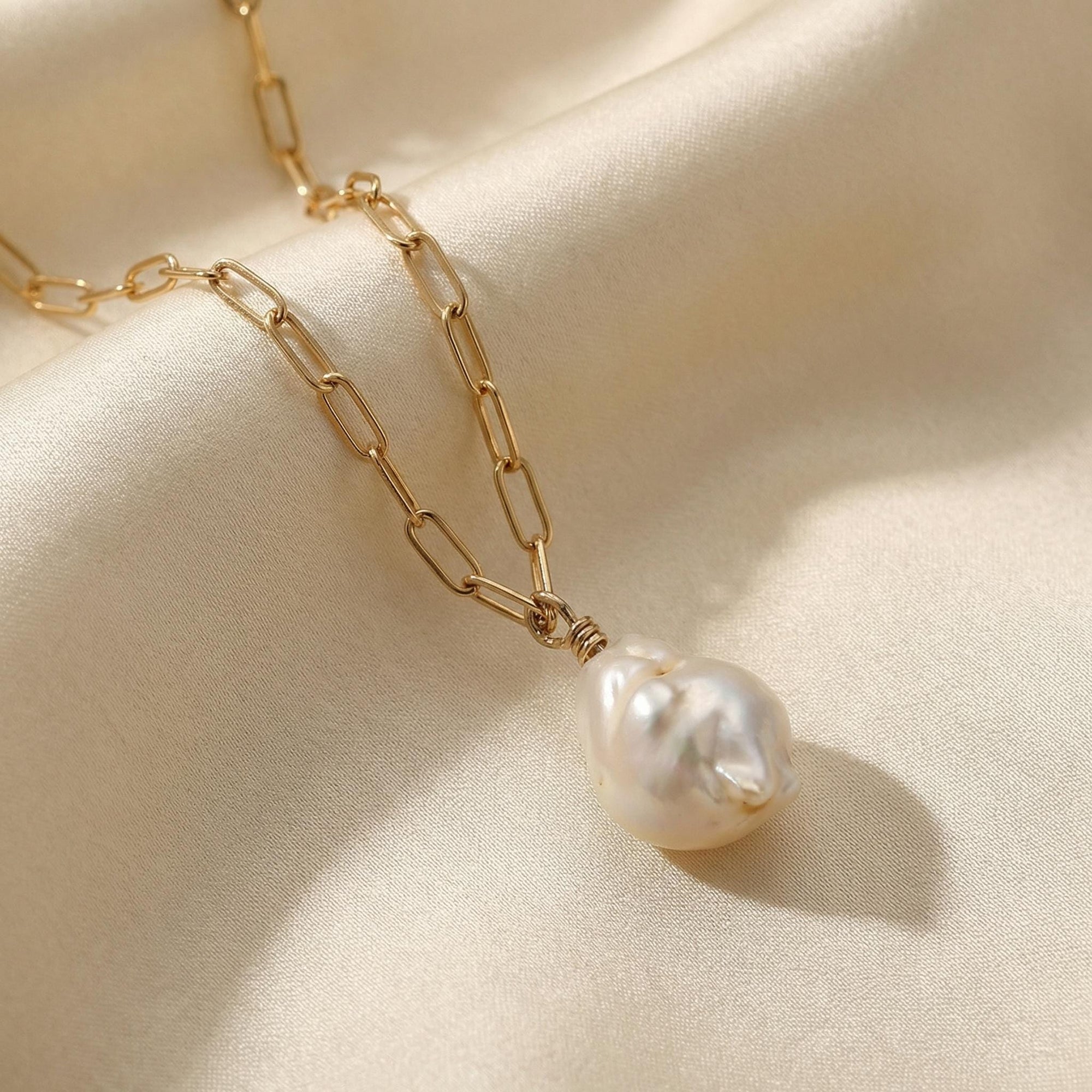 Baroque pearl necklace on gold filled chain, minimalist bridal layering jewelry, wedding necklace gift for bride