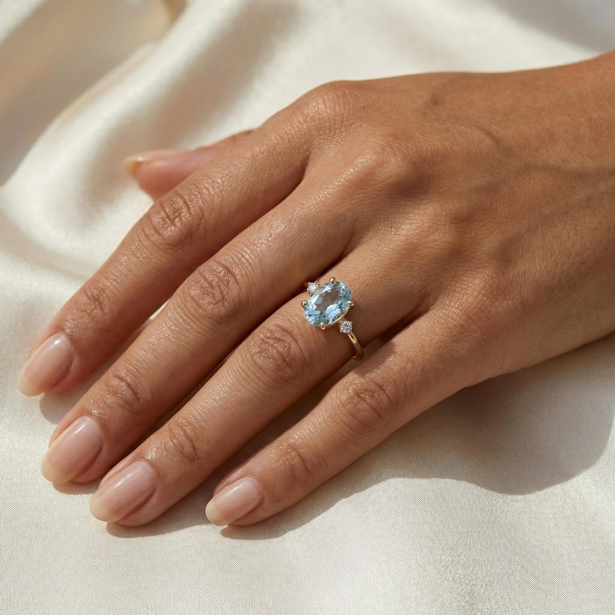 Oval Aquamarine Engagement Ring with two Accent Diamonds - Melt'm Jewelry