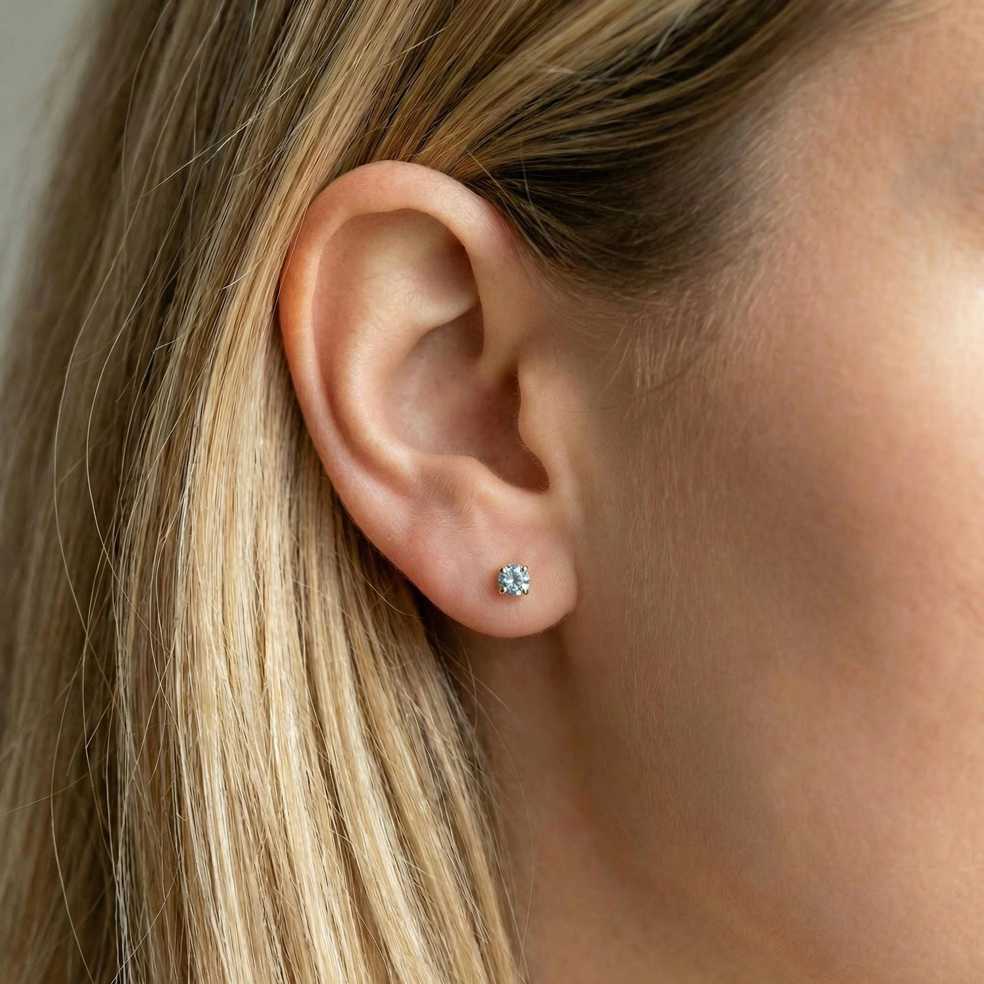 Aquamarine Stud Earrings 14k Gold - Melt'm Jewelry