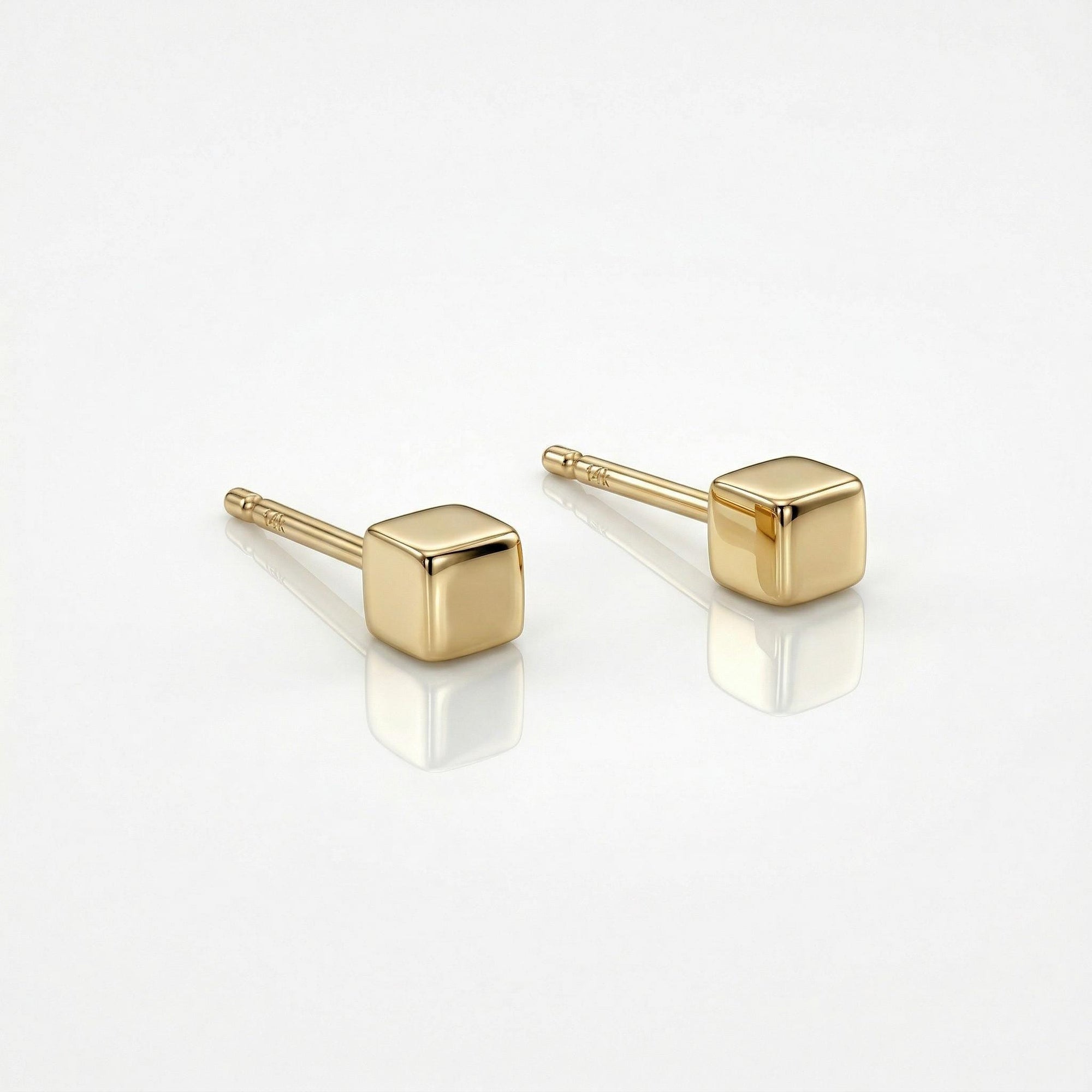 Cube Stud Earrings in 14k Gold - Melt'm Jewelry