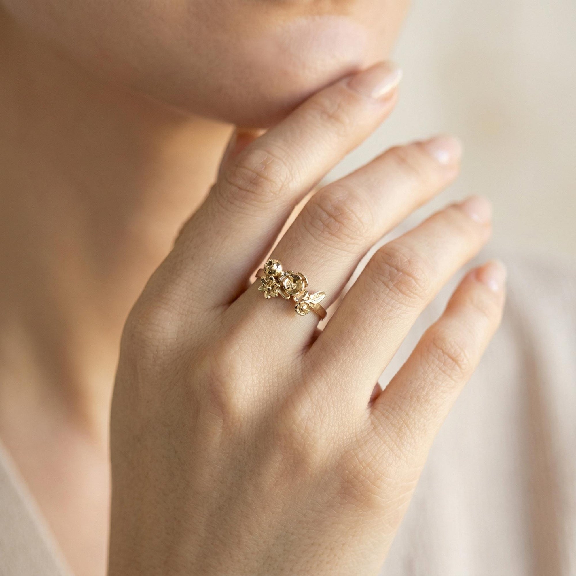 botanical flower ring in solid 14k gold, leaf bouquet ring delicate nature inspired jewelry for women