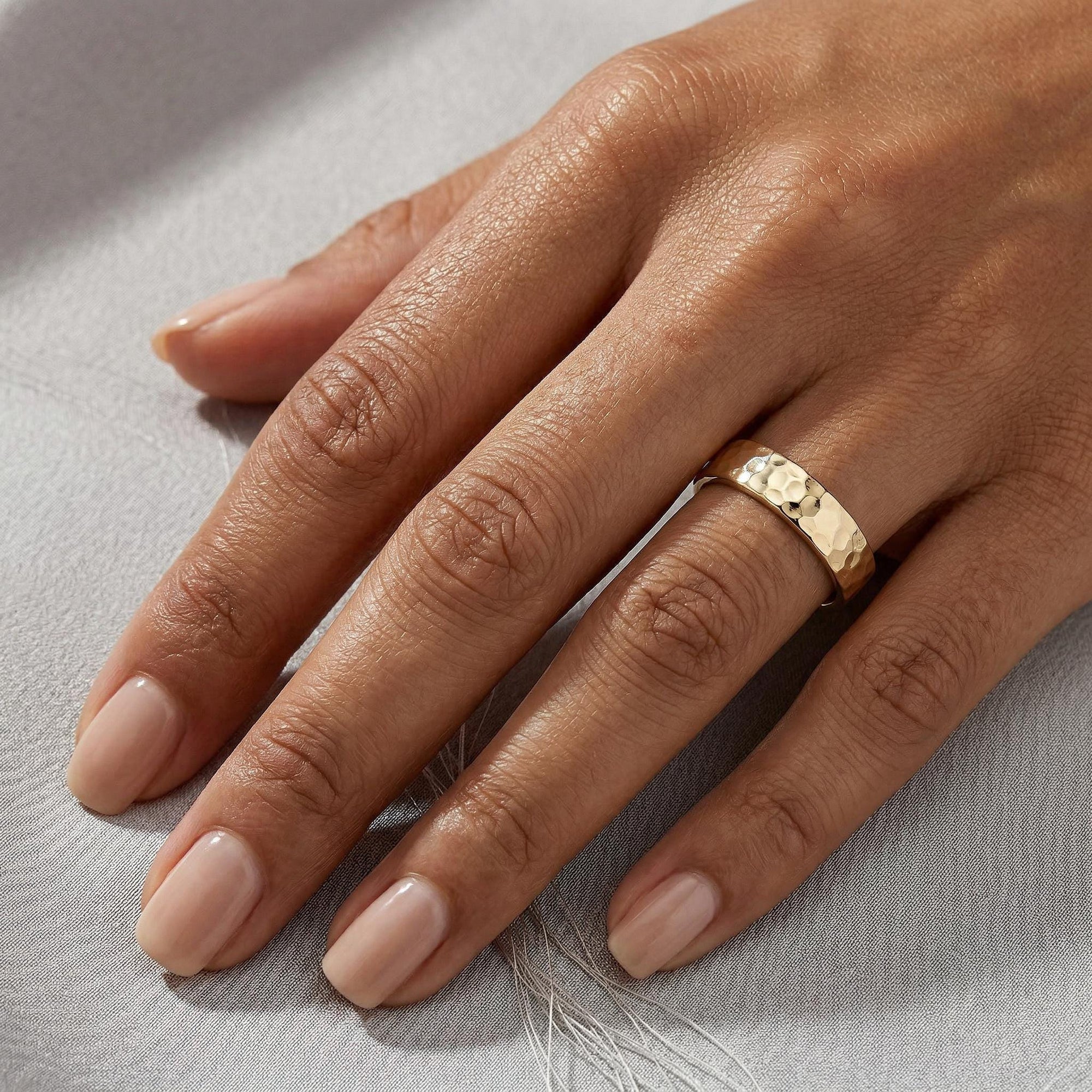 14k Gold Hammered Wedding Band 3mm - Rose Gold, Yellow Gold or White Gold