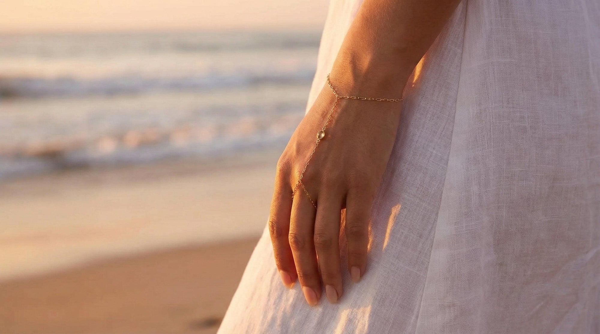 Gold Hand Chain Bracelet - Melt'm Jewelry