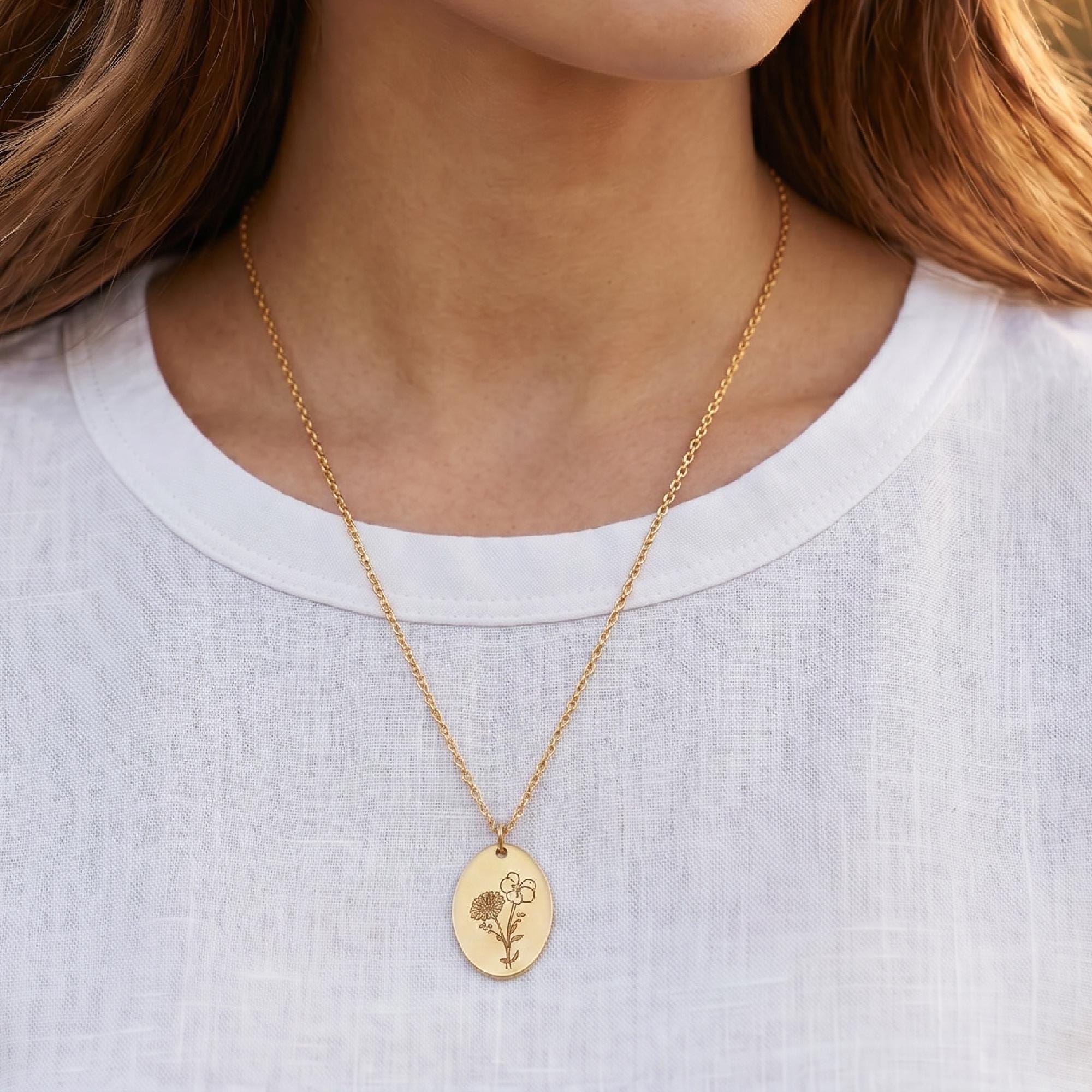 Birth Flower Bouquet Oval Disc Necklace, Combined Family Birth Flower Necklace, Personalized Mother's Day Gift, Mom Necklace, Bonus Mom Gift - Melt'm Jewelry