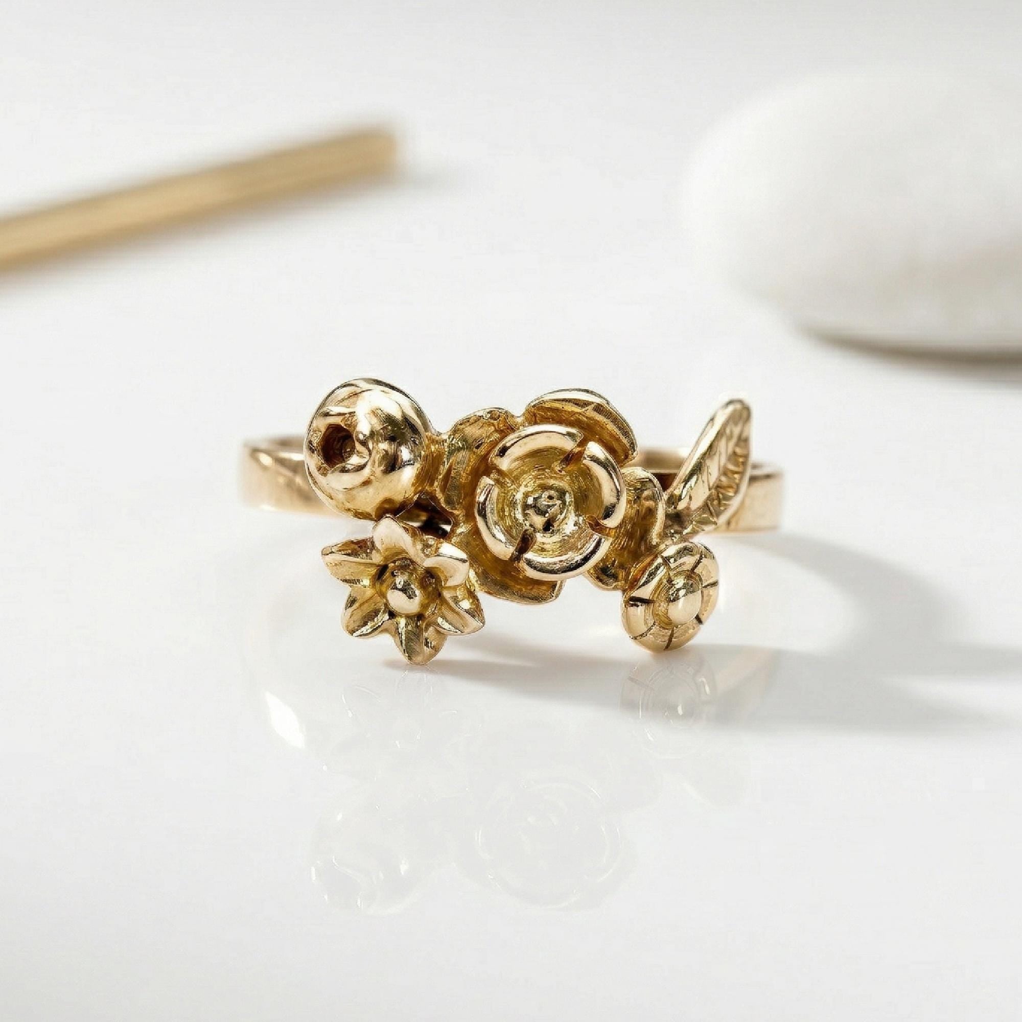 14k Gold Floral Leaf Ring – Nature Inspired Art Nouveau Bouquet Ring - Melt'm Jewelry