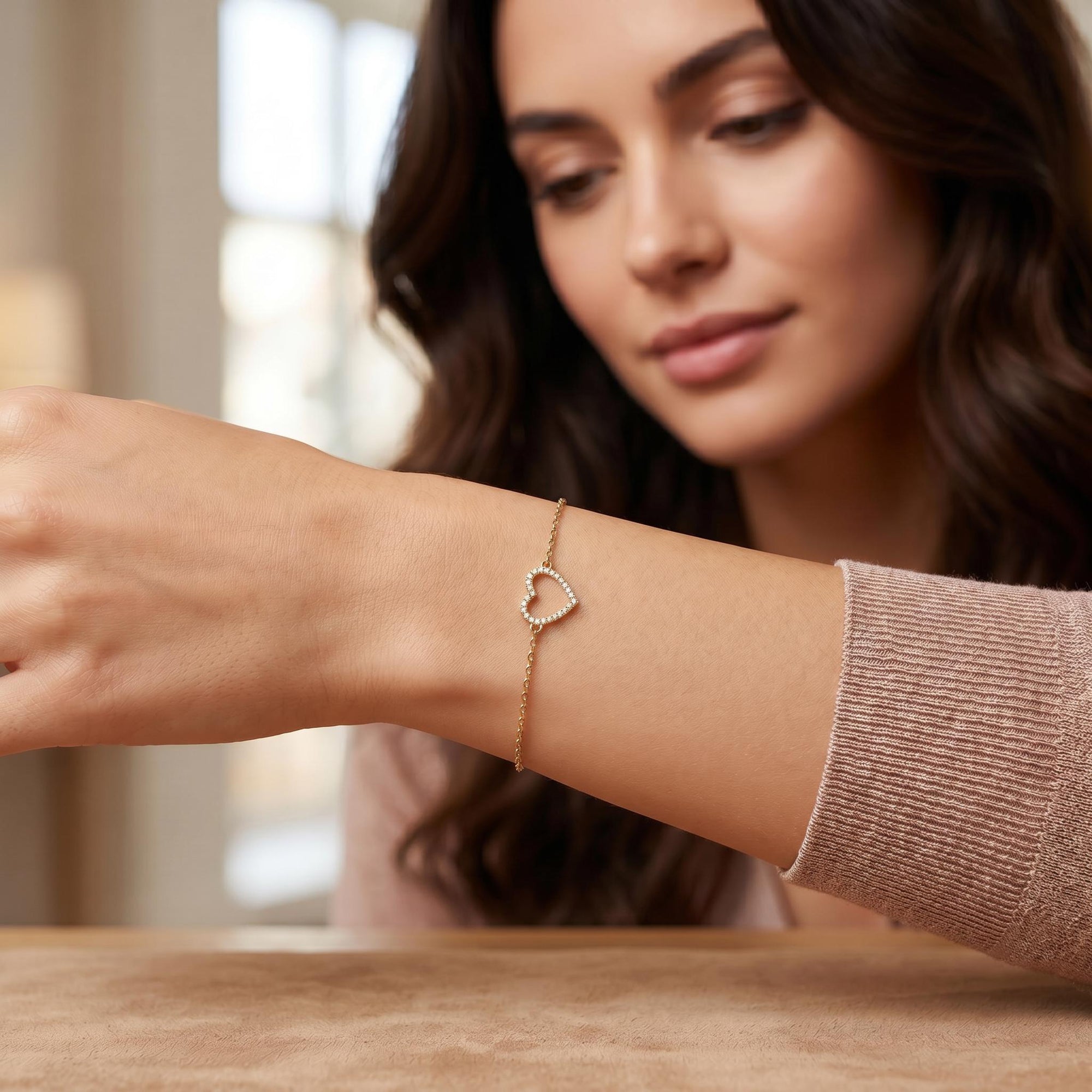 Diamond Heart Bracelet in 14k Gold