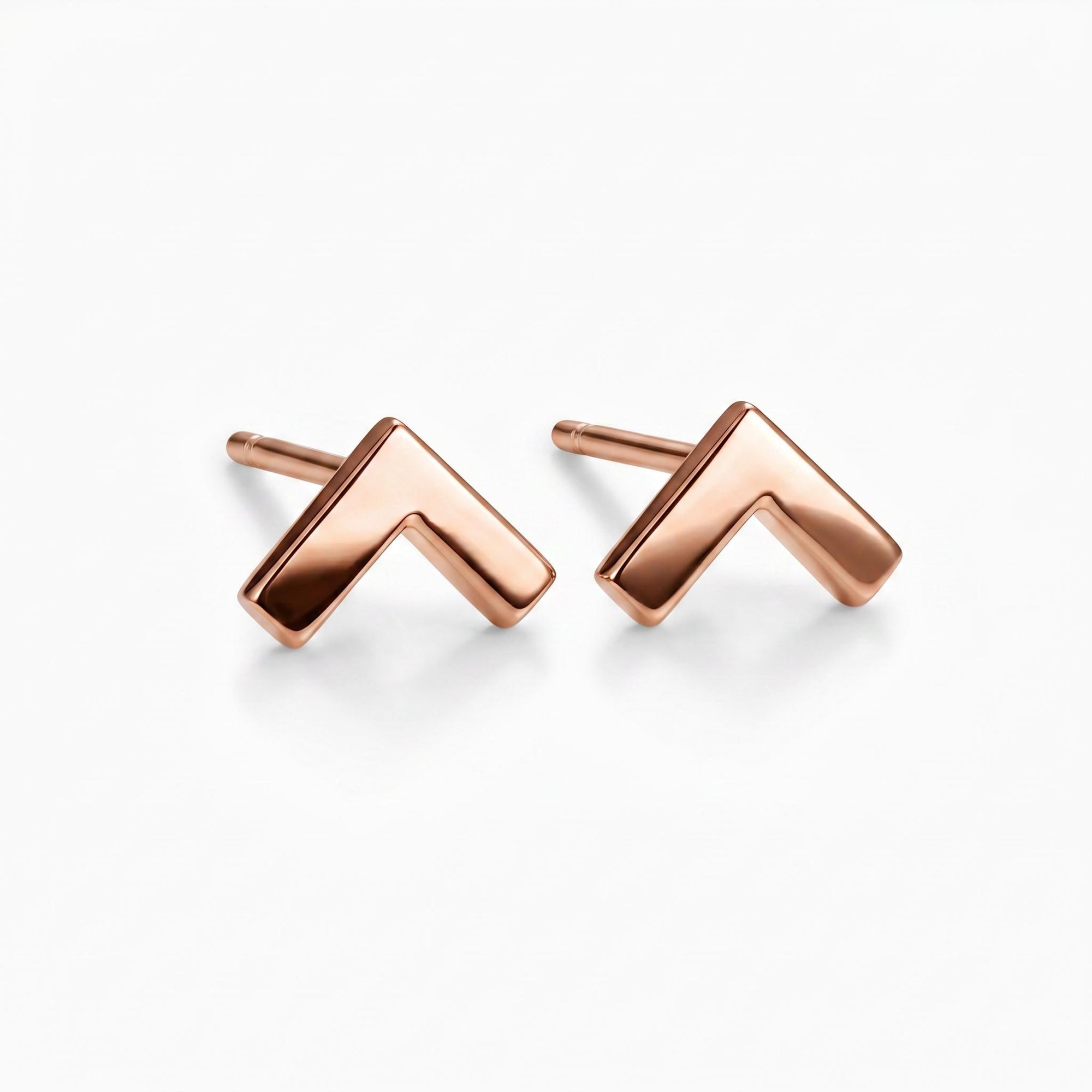 14k Solid Gold Chevron Stud Earrings - Melt'm Jewelry