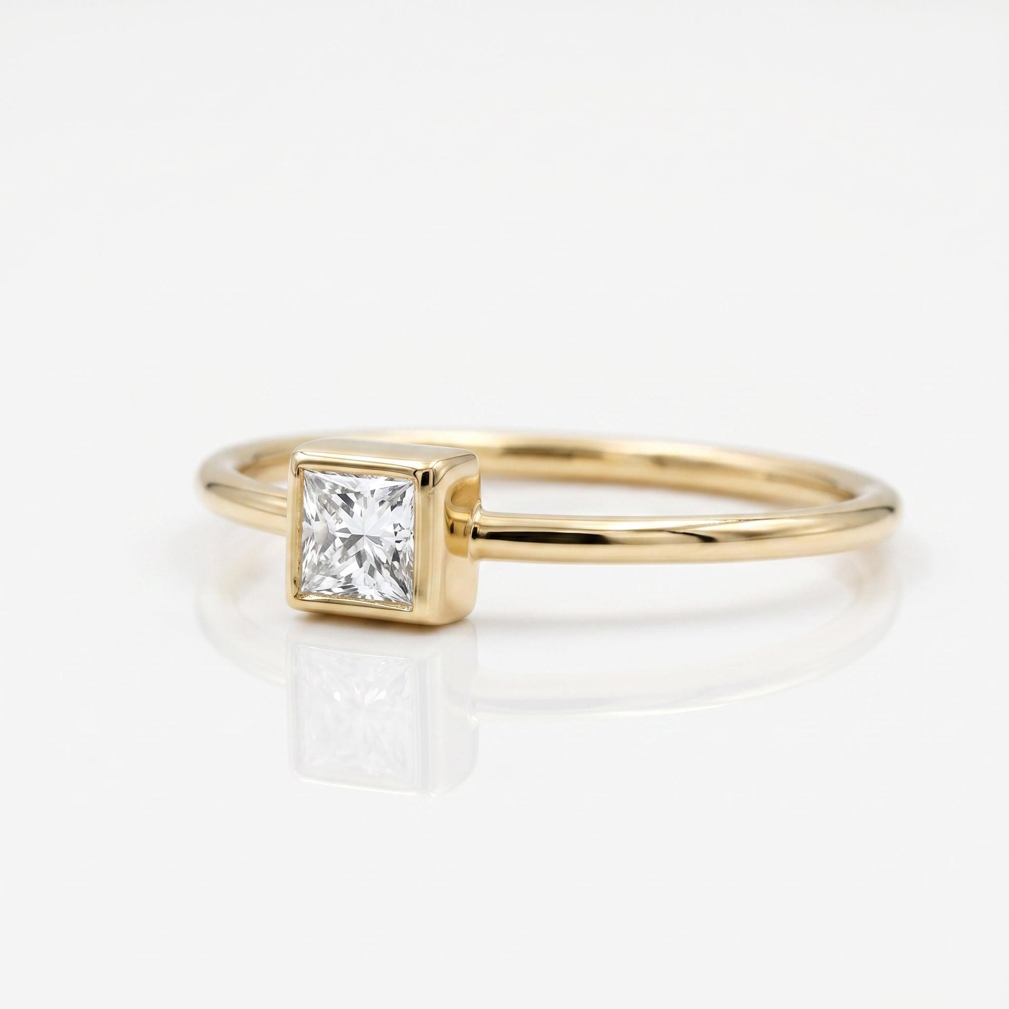 Princess Cut Diamond Engagement Ring - Melt'm Jewelry