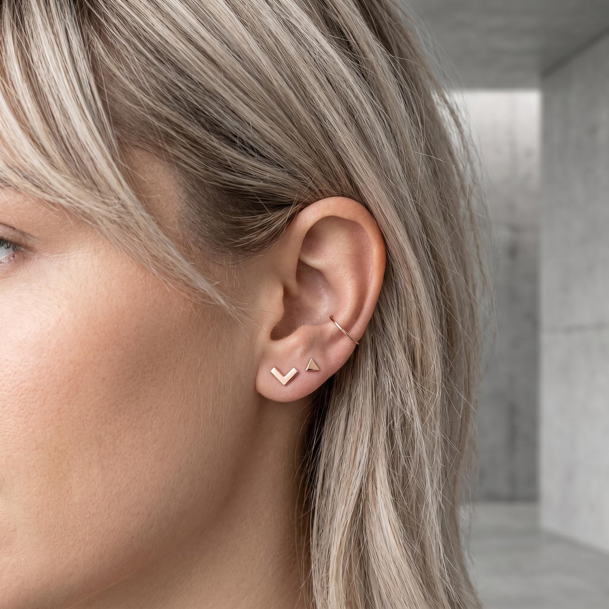 14k Solid Gold Chevron Stud Earrings - Melt'm Jewelry