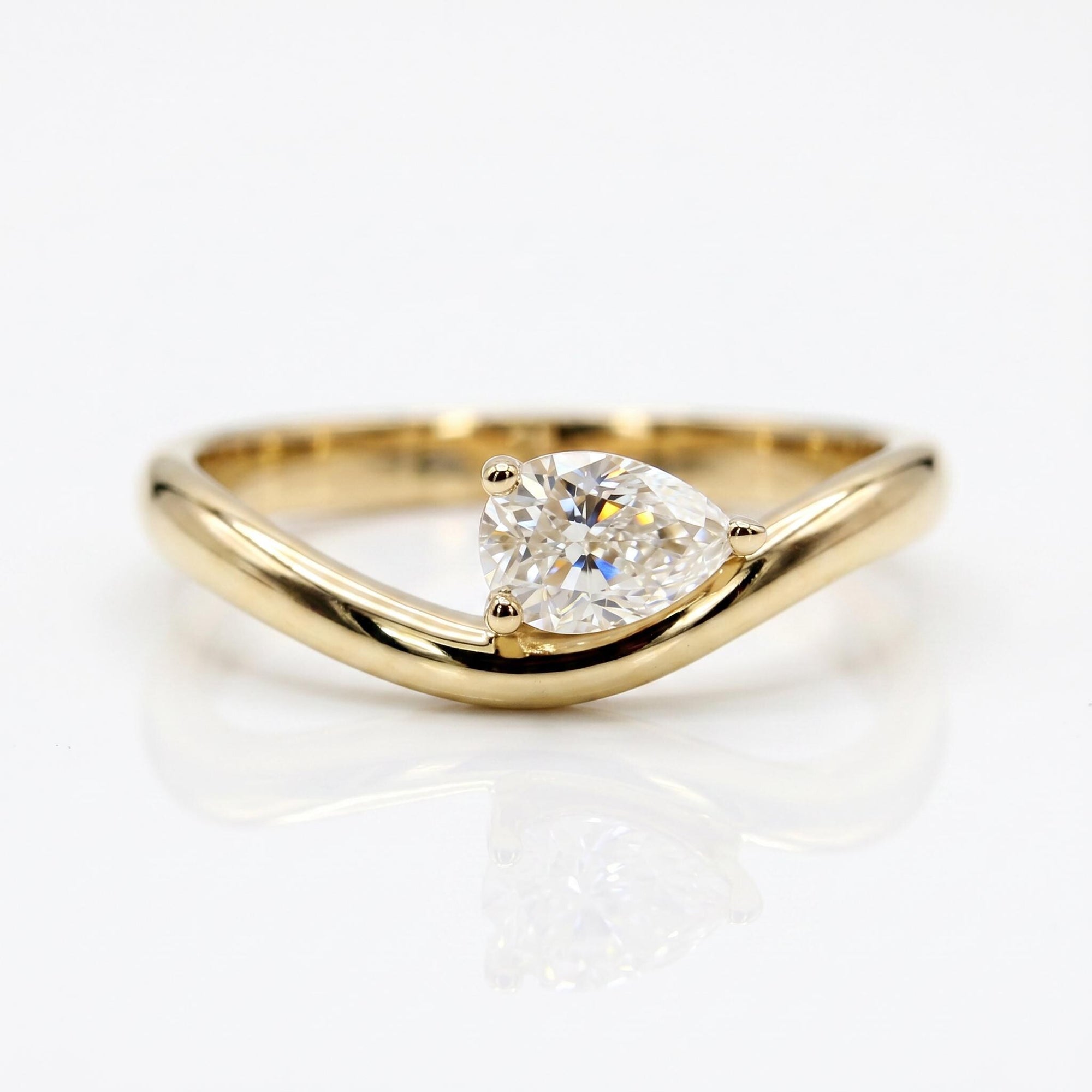 East West Pear Moissanite Ring 14k Gold, LIL JASMINE - Melt'm Jewelry