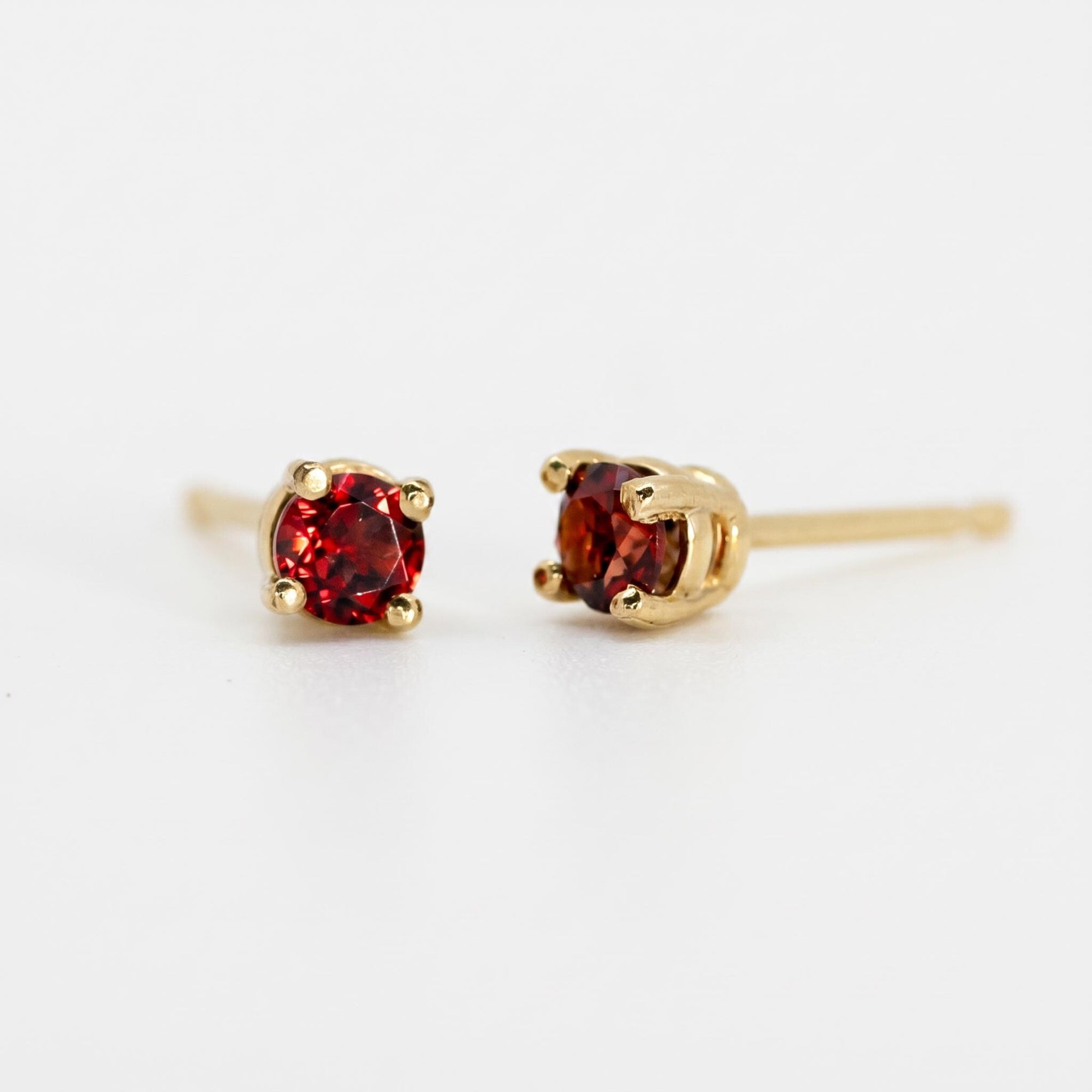 Garnet Stud Earrings 14k Gold - Melt'm Jewelry