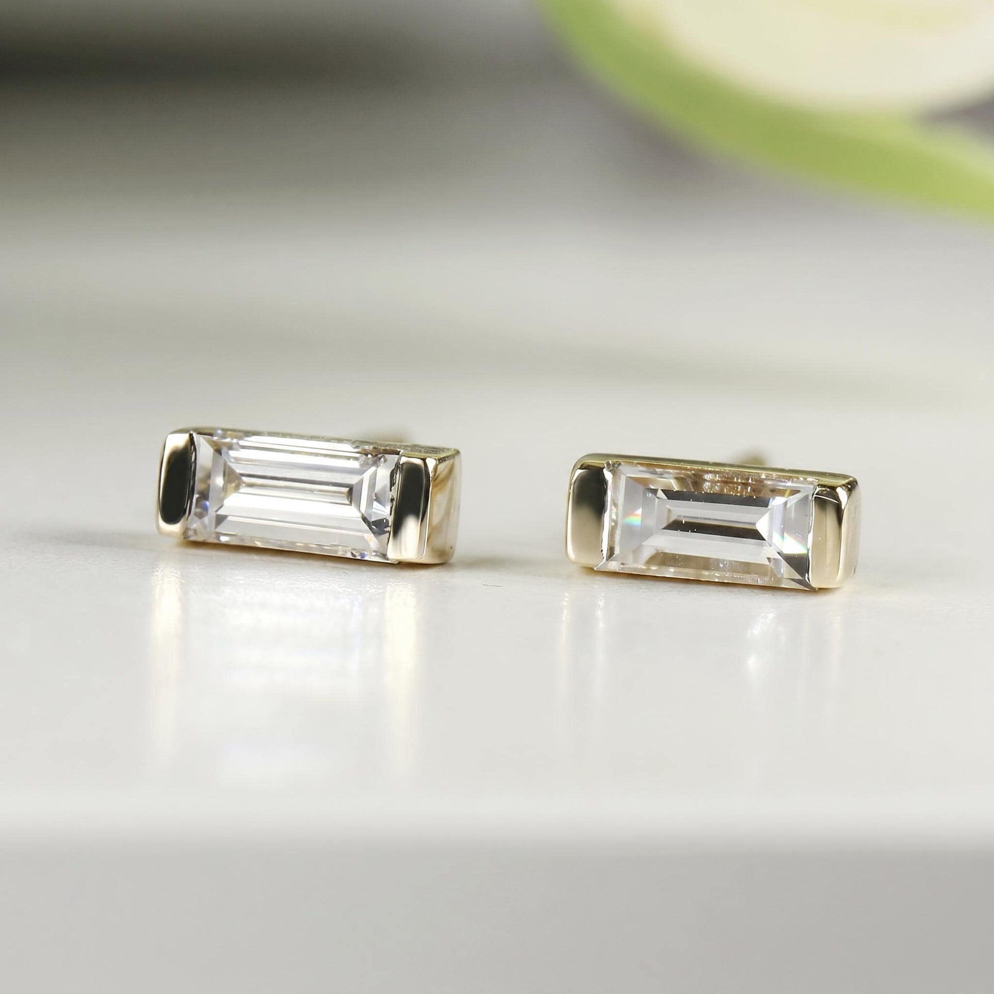 Baguette Diamond Stud Earrings 14k Gold - Melt'm Jewelry