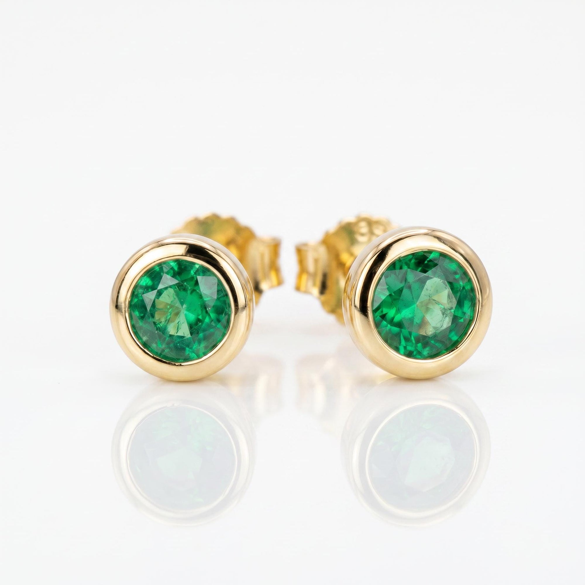 14k Gold Bezel Set Emerald Stud Earrings - Melt'm Jewelry