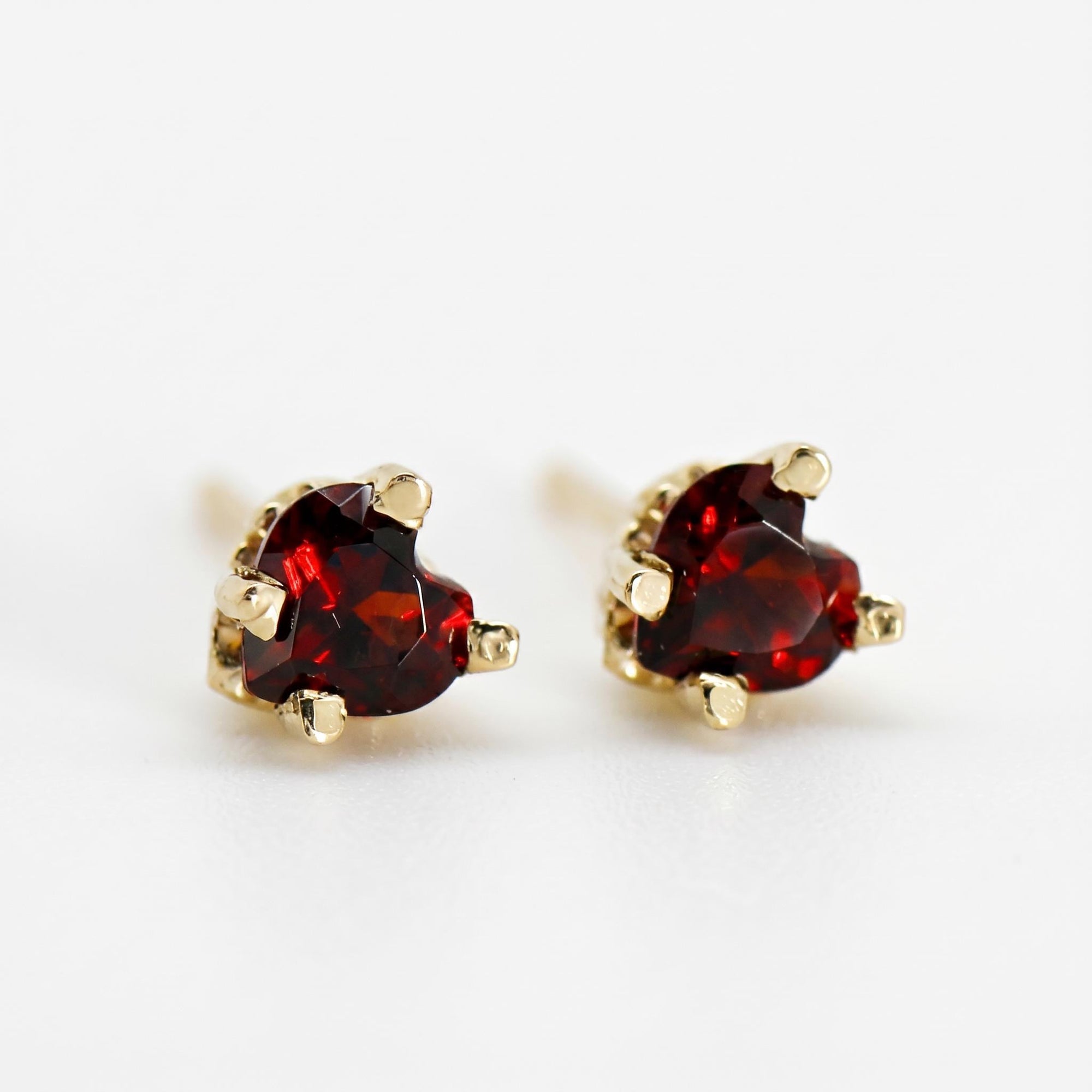 Garnet Heart Stud Earrings 14k Gold - Melt'm Jewelry