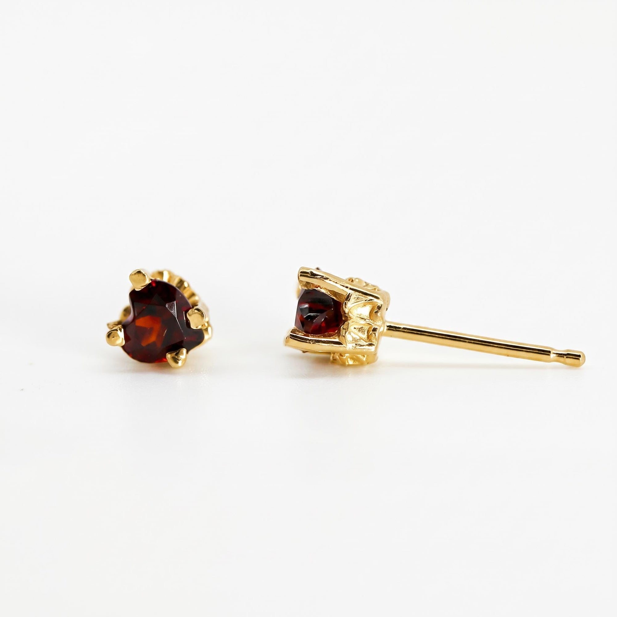 Garnet Heart Stud Earrings 14k Gold - Melt'm Jewelry