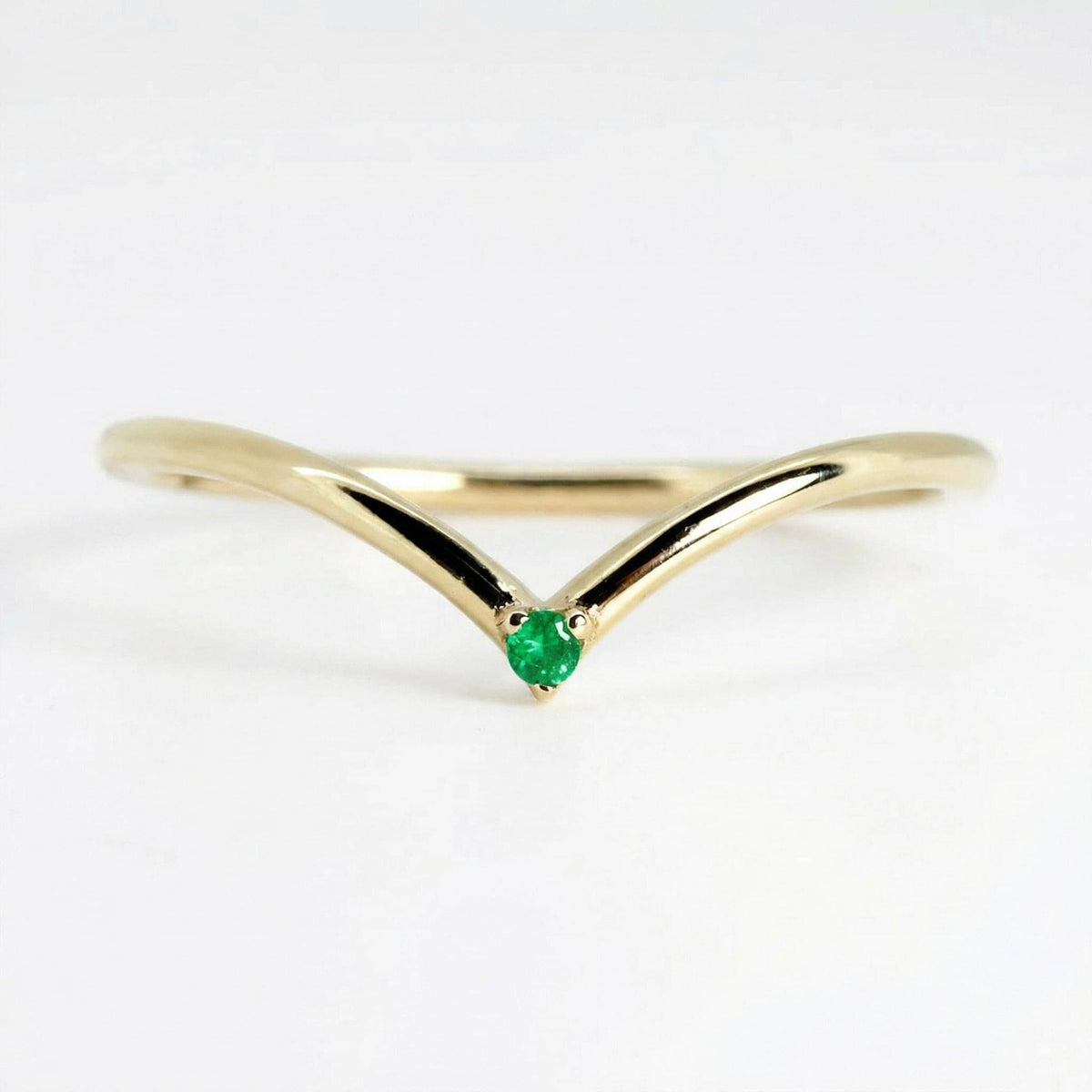 14k Solid Gold Dainty V Diamond Wedding Band - Melt'm Jewelry