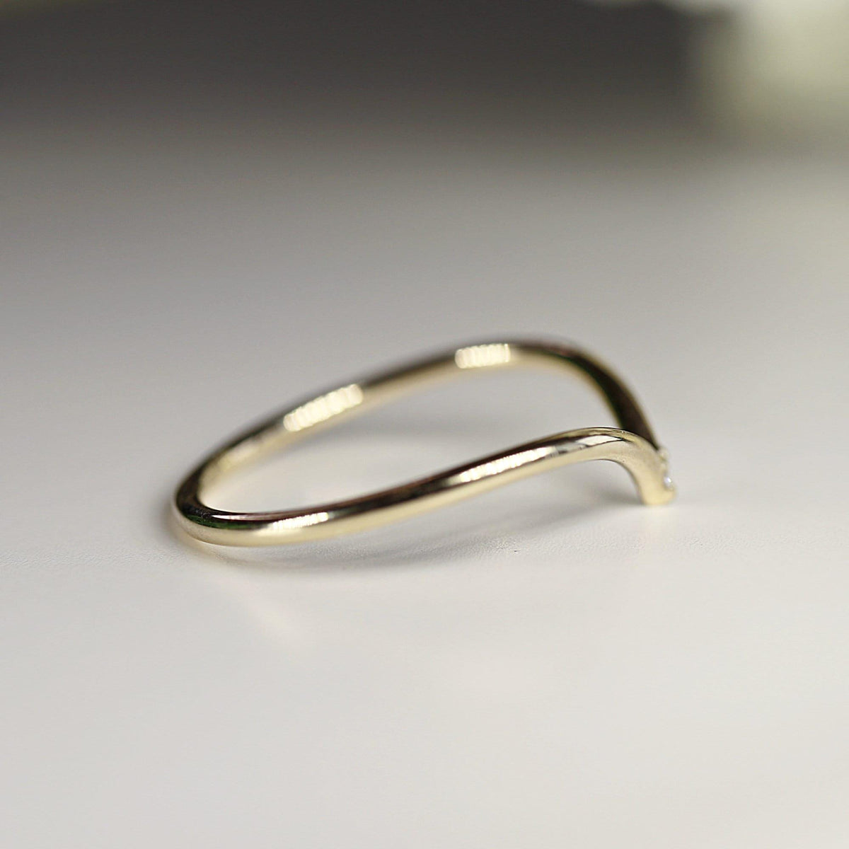 14k Solid Gold Dainty V Diamond Wedding Band - Melt'm Jewelry