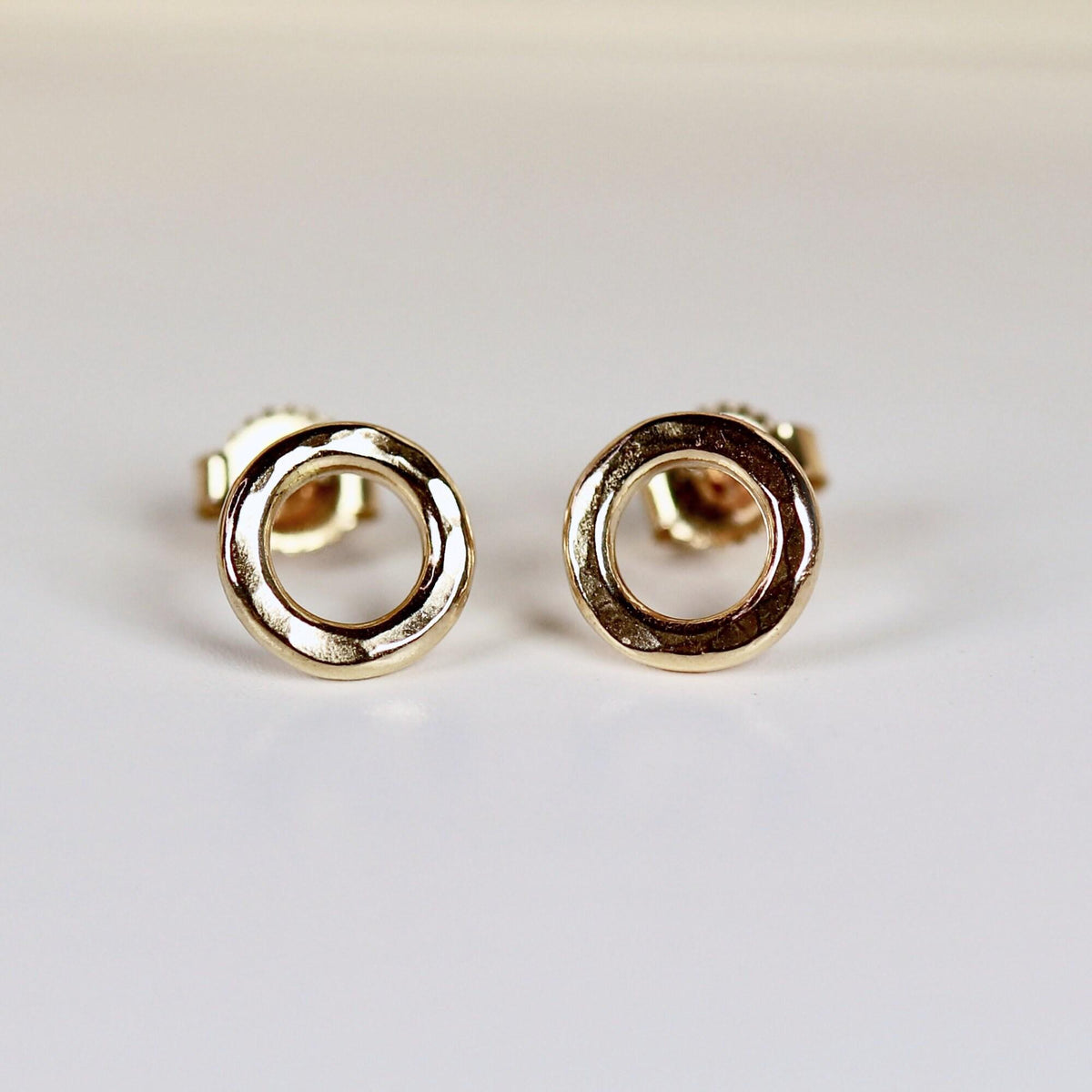 Small Open Circle Stud Earrings 14k Solid Gold, Hammered Gold Tiny Circle Studs - Melt'm Jewelry