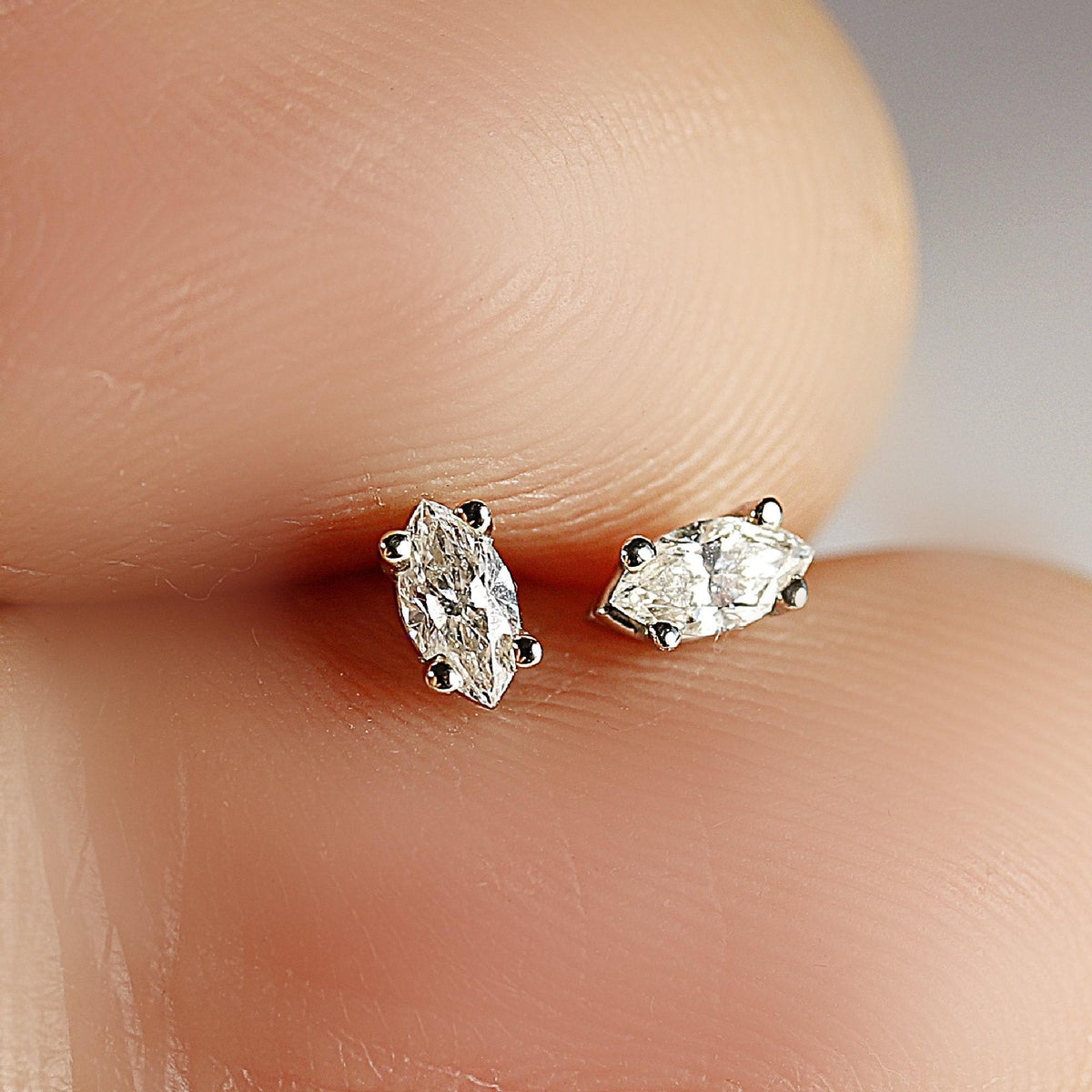 Marquise Diamond Stud Earrings, 0.14 ct VS Diamond Earrings 14k Gold - Melt'm Jewelry