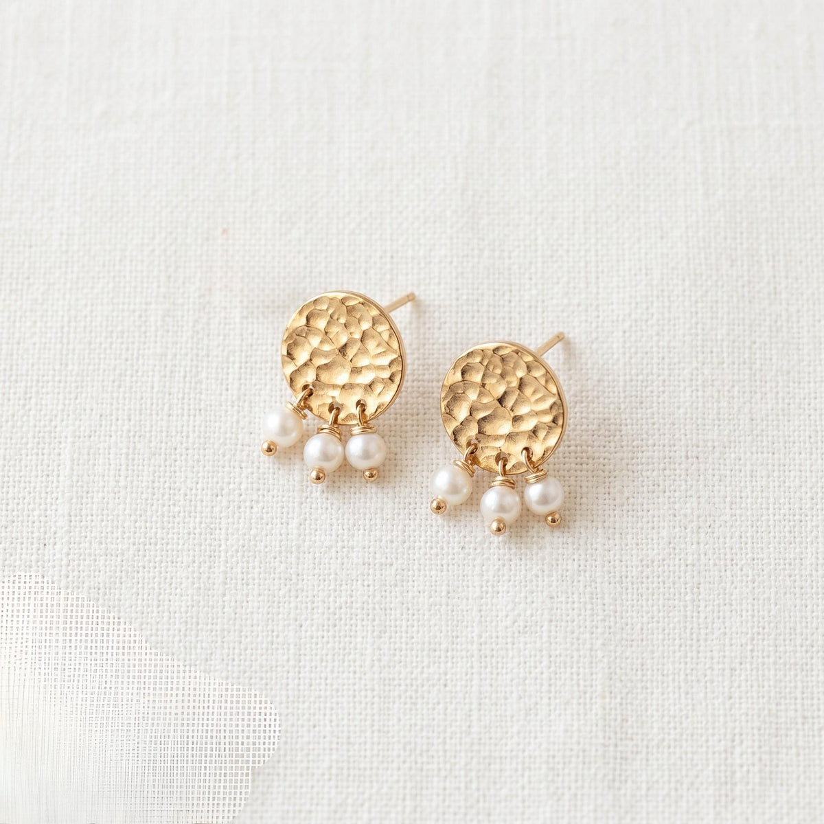 Modern Bridal Pearl Stud Earrings - Melt'm Jewelry