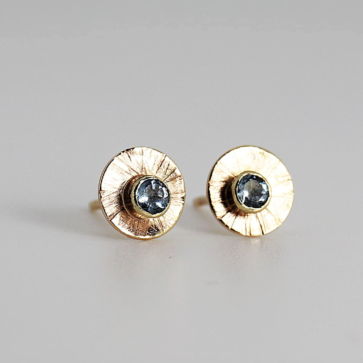 14k Gold Sunrise Disc Aquamarine Stud Earrings - Melt'm Jewelry