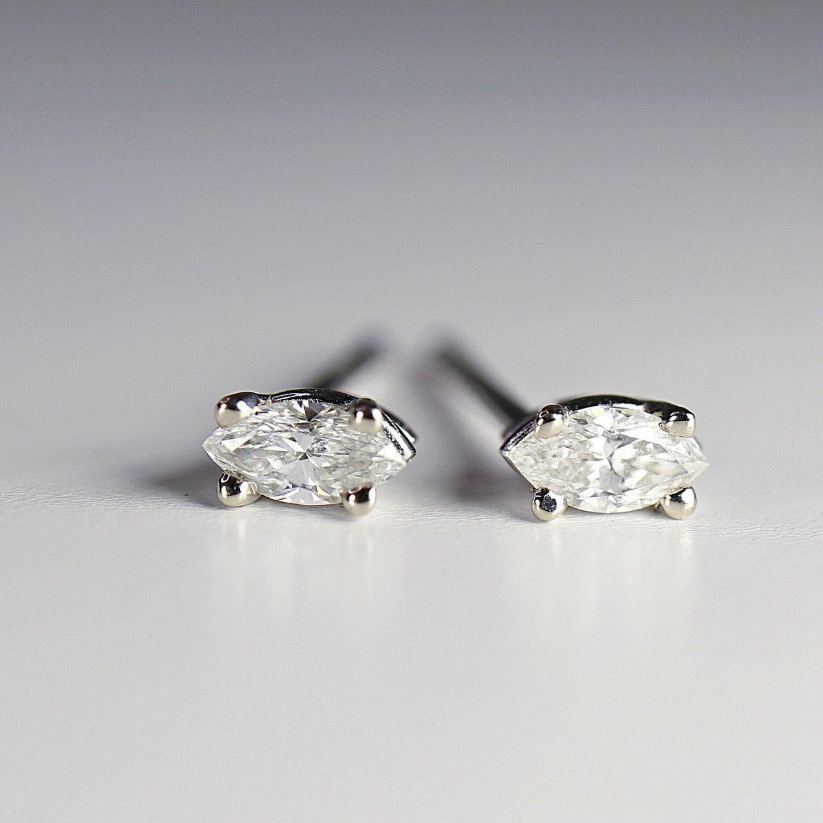 Marquise Diamond Stud Earrings, 0.14 ct VS Diamond Earrings 14k Gold - Melt'm Jewelry