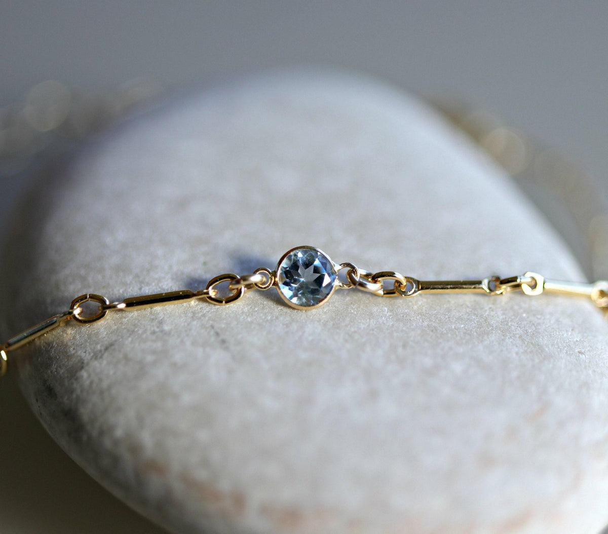 Dainty Gold Chain Blue Topaz Bracelet - Melt'm Jewelry