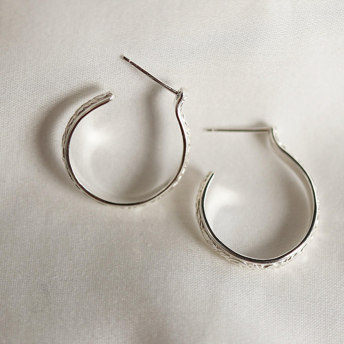 Small Sterling Silver Hoops Earrings, 3/4 Inch Patterned Silver Hoop Earrings - Melt'm Jewelry