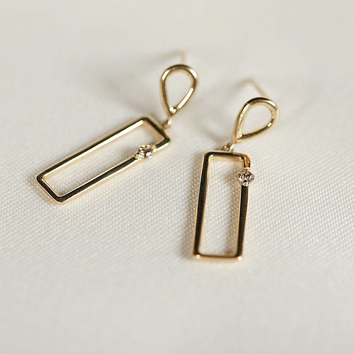 14k Gold Geometric Diamond Dangle Earrings - Melt'm Jewelry