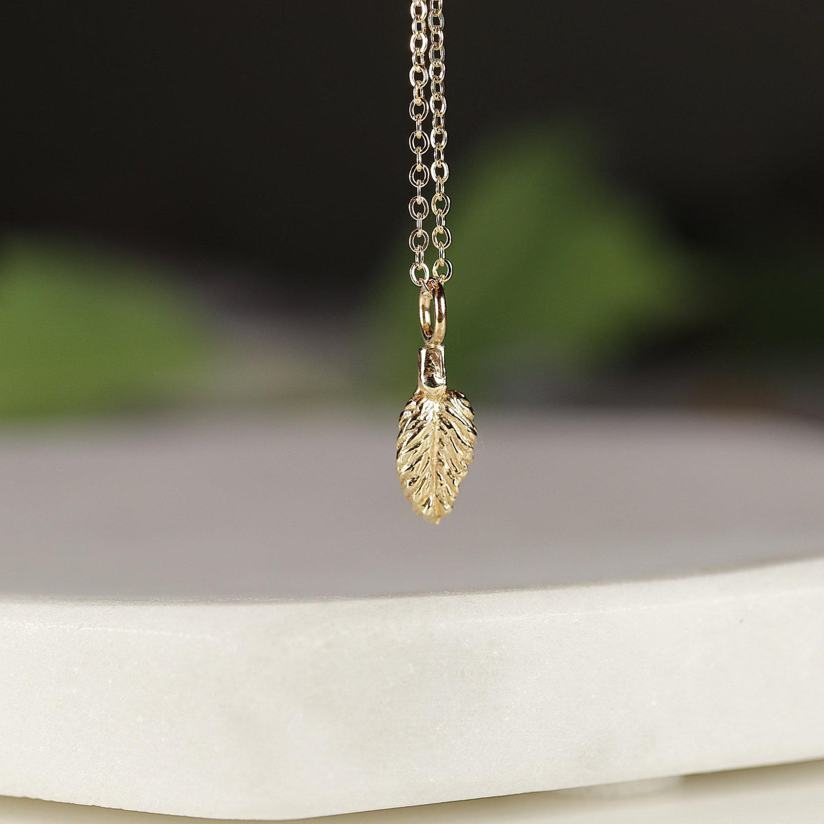 14k Solid Gold Leaf Necklace - Melt'm Jewelry