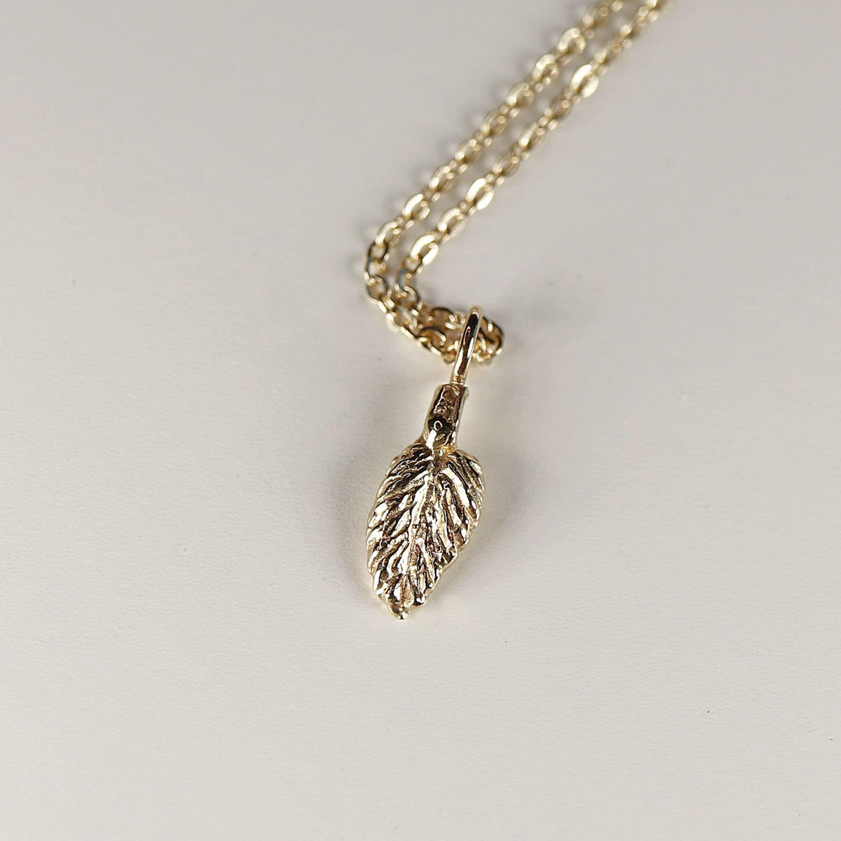 14k Solid Gold Leaf Necklace - Melt'm Jewelry