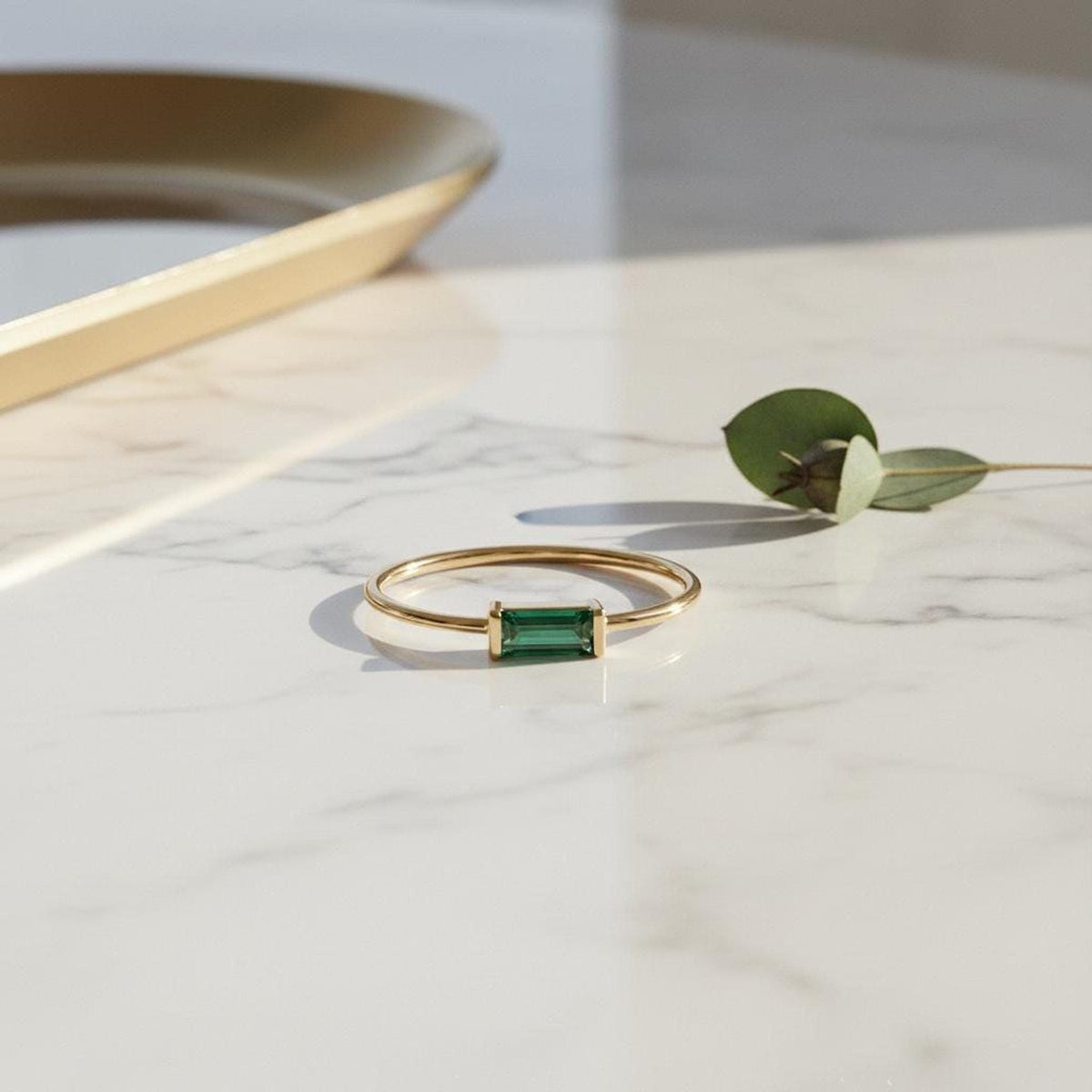 Minimalist Baguette Emerald Ring 14k Gold - Melt'm Jewelry
