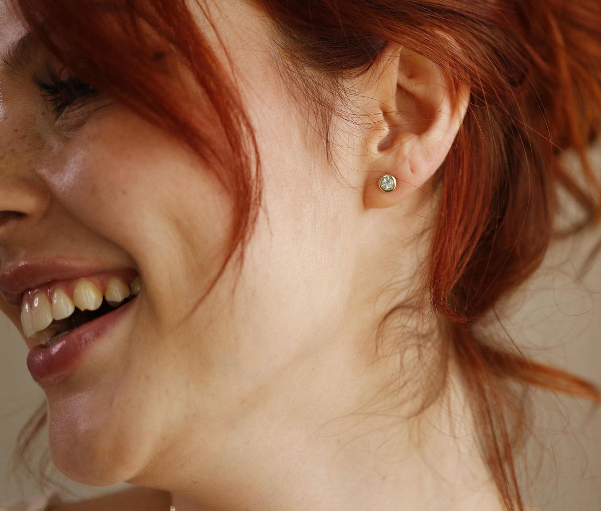 Round Aquamarine Bezel Earrings 14k Gold, Natural Aquamarine March Birthstone Studs - Melt'm Jewelry
