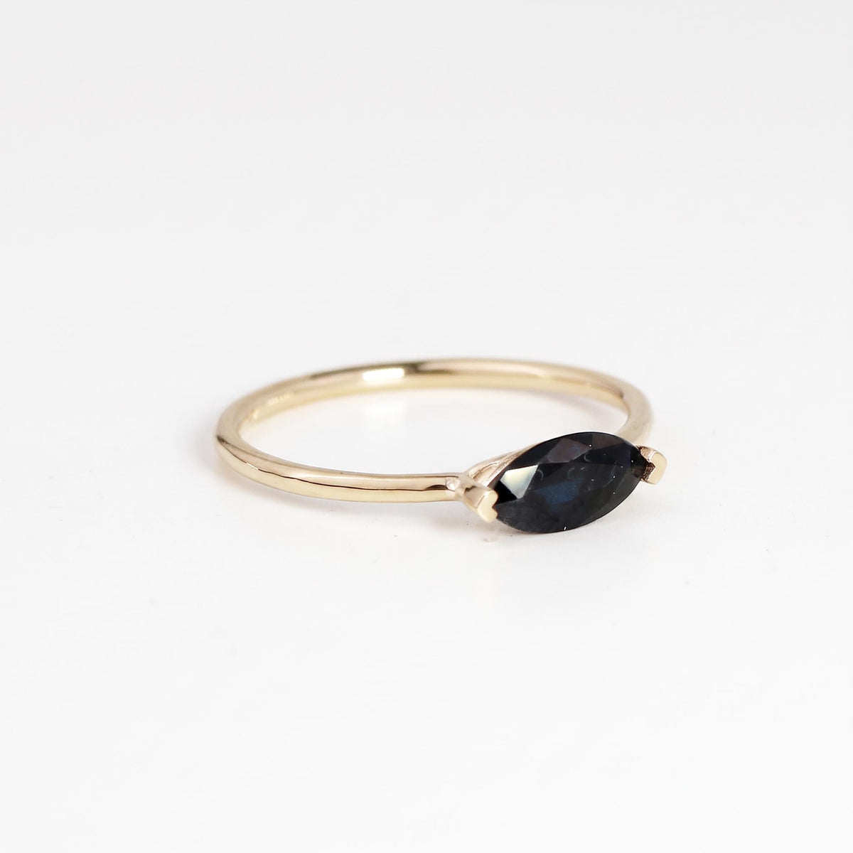 Natural Blue Sapphire Ring, 14K Solid Gold Marquise Sapphire Ring, East West Ring, September Birthstone, Minimalist Gold Ring - Melt'm Jewelry
