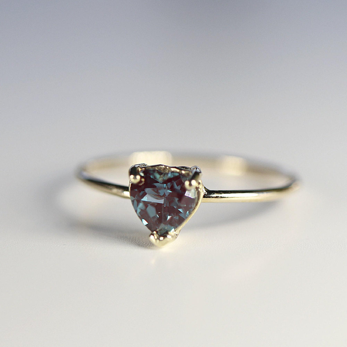 14K Gold Heart Cut Alexandrite Ring – June Birthstone Engagement Ring - Melt'm Jewelry