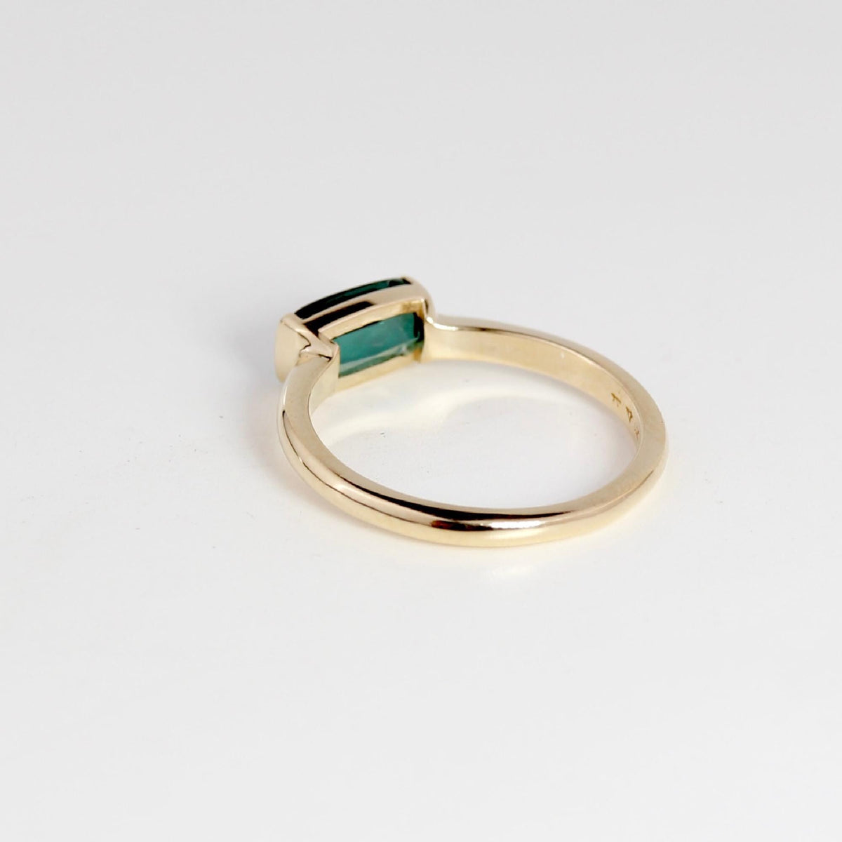 One of a Kind Green Tourmaline Ring, 14K Solid Gold Baguette Ring, October Birthstone Ring, East West Gemstone Ring - Melt'm Jewelry