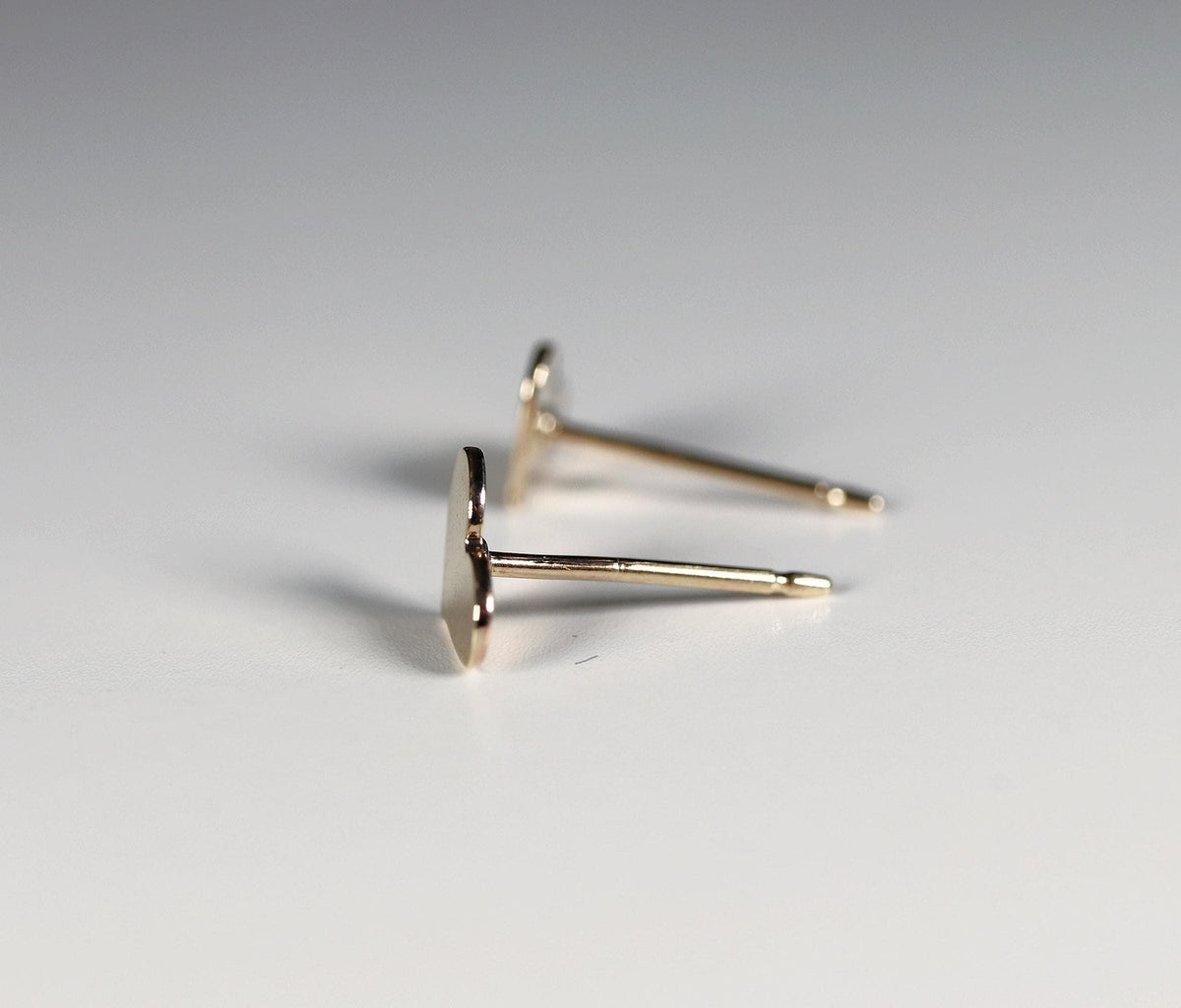 Tiny Heart Stud Earrings – Gold Filled Minimalist Earrings (Smooth or Hammered) - Melt'm Jewelry
