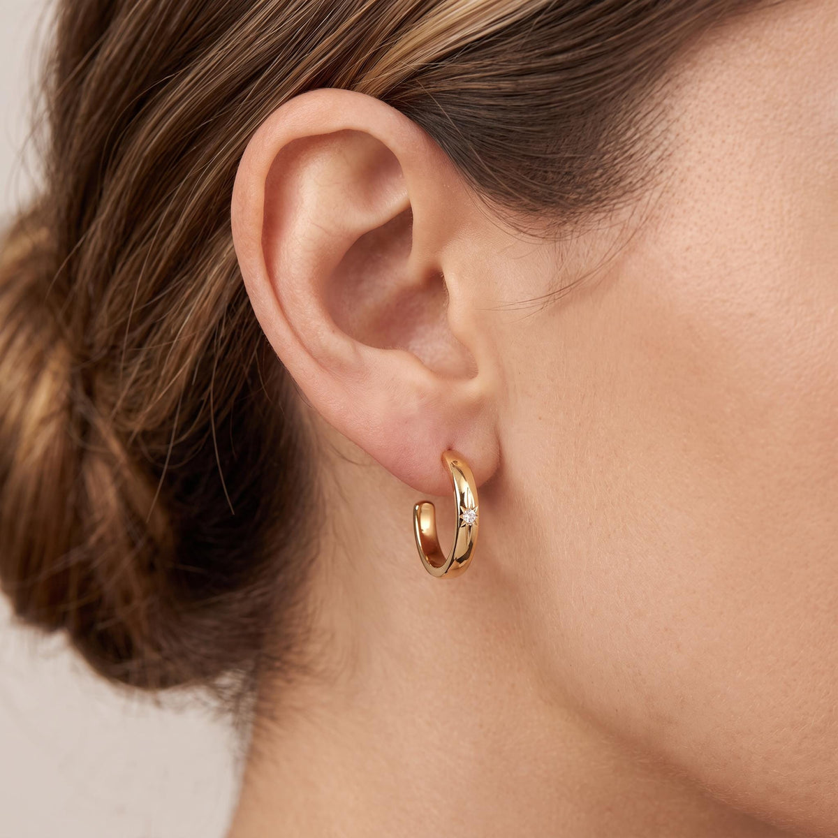 14K Solid Gold Diamond Open Hoop Earrings, C Shaped Gold Hoops, Star Set Diamond Earrings, Post Back Hoops, 14mm Gold Earrings