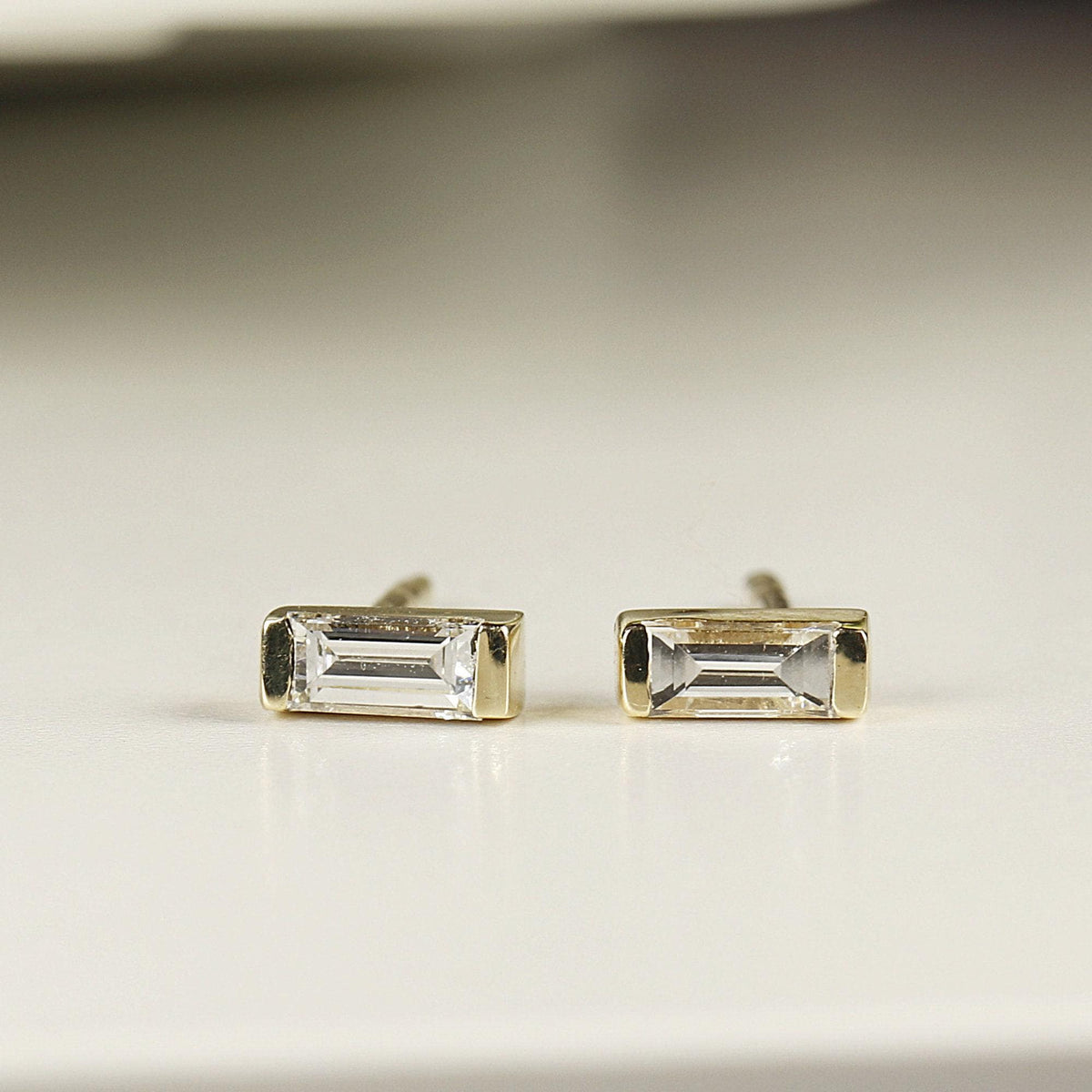 Baguette Diamond Stud Earrings 14k Gold - Melt'm Jewelry